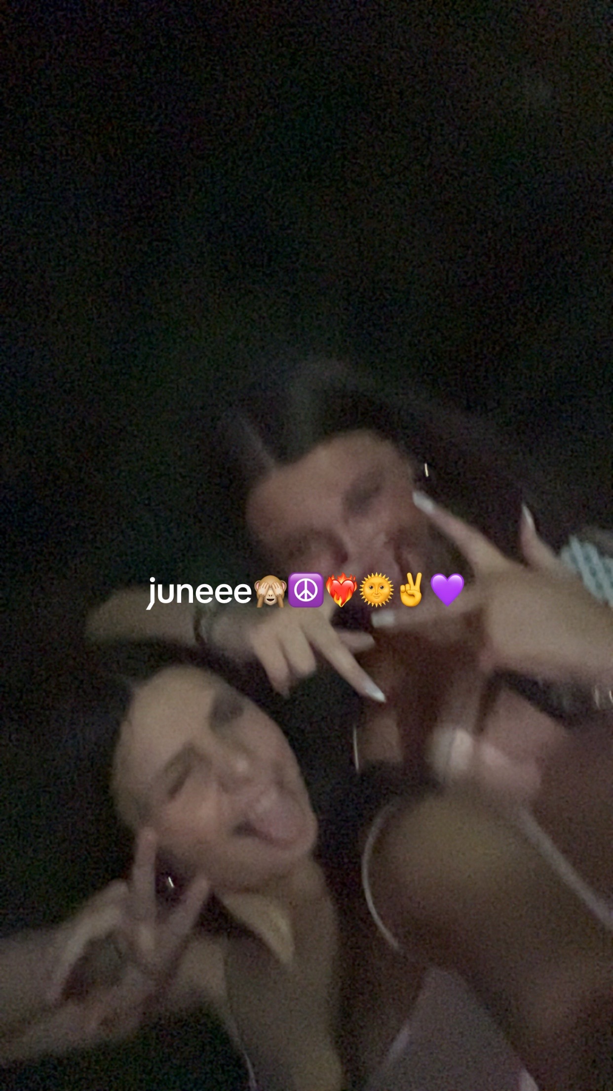 @💋👙🍸🌞🎉🌟🙈