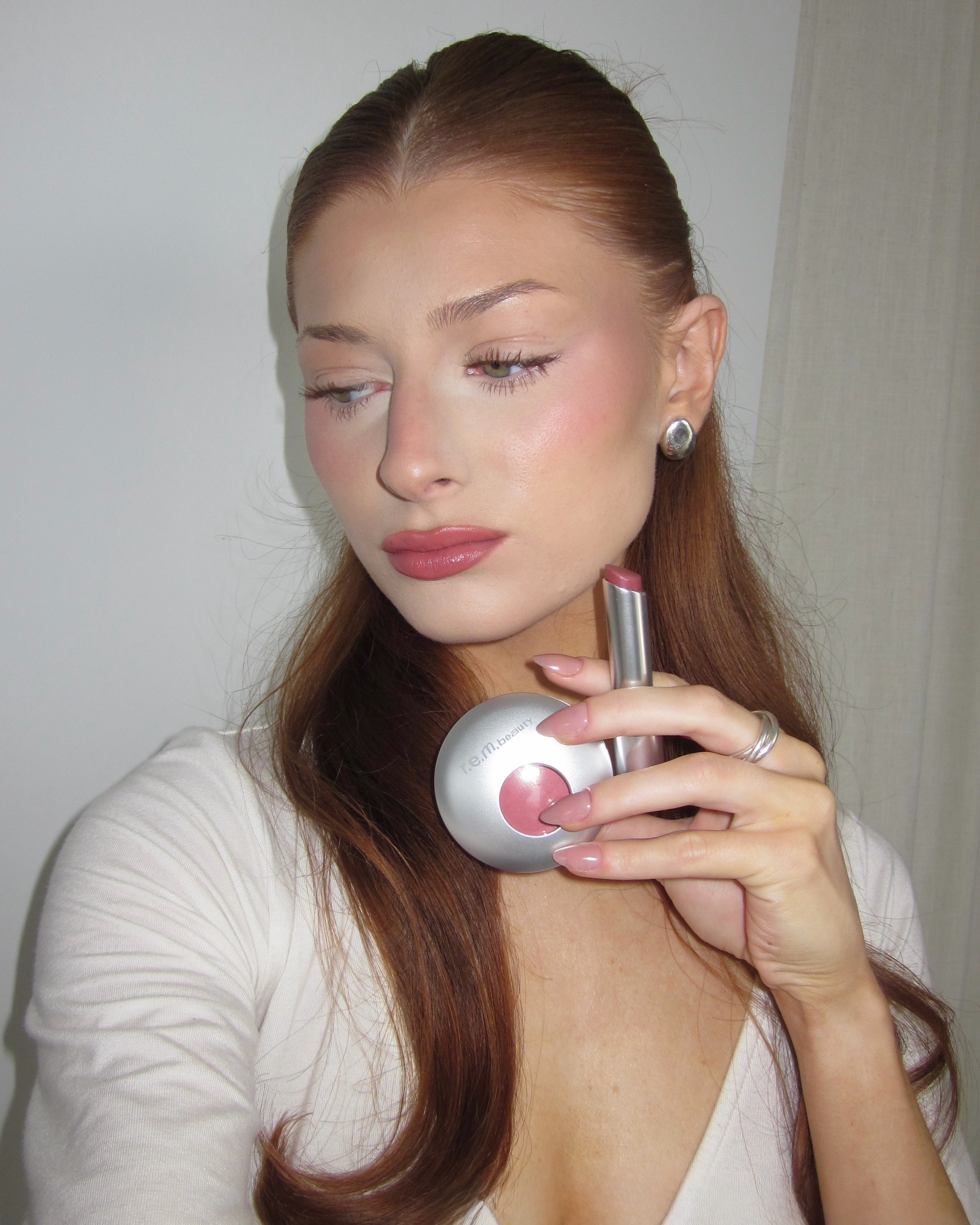 @r.e.m. beauty