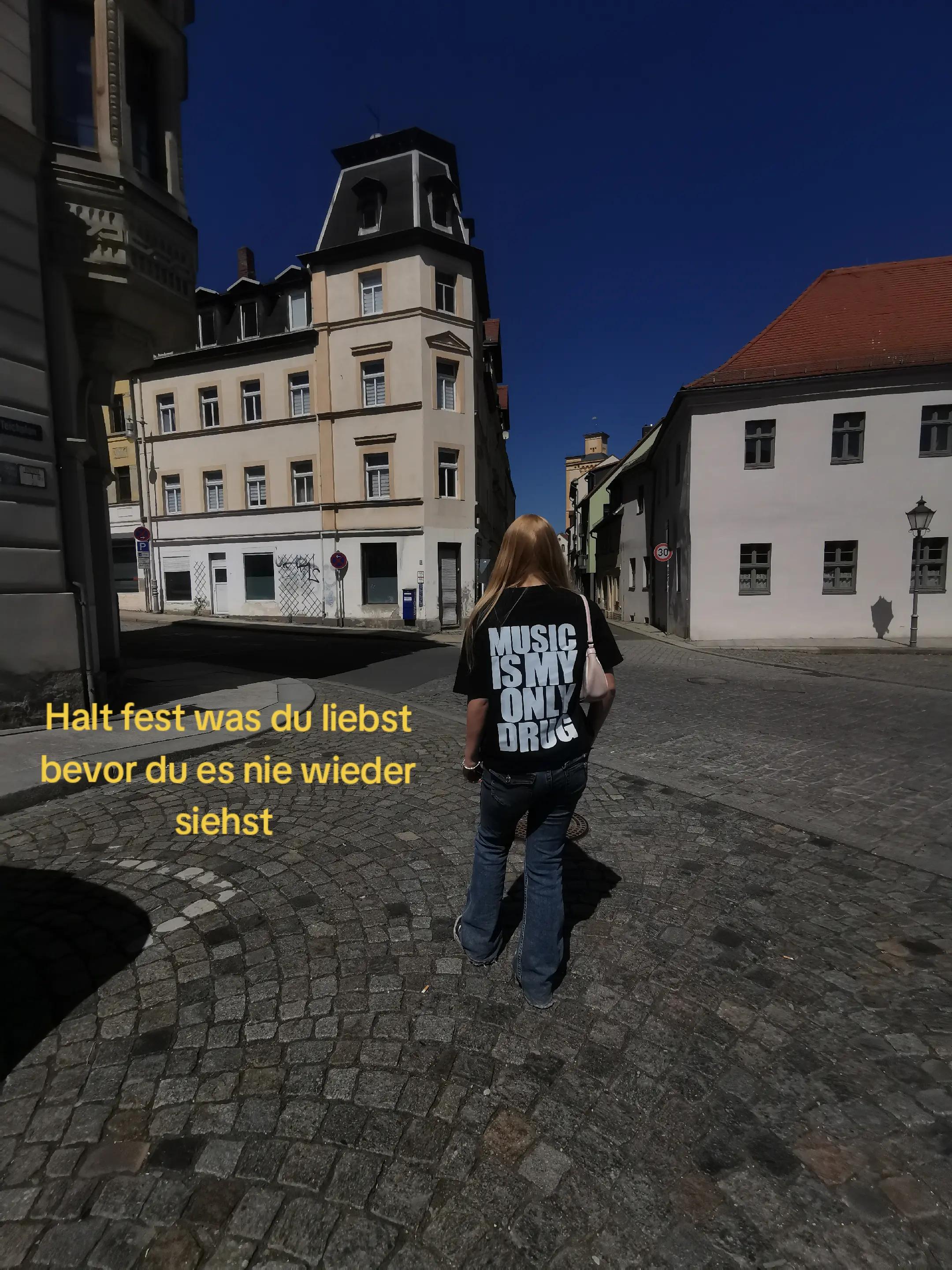 @𝐂𝐡𝐚𝐫𝐥𝐨𝐭𝐭𝐞ꨄ