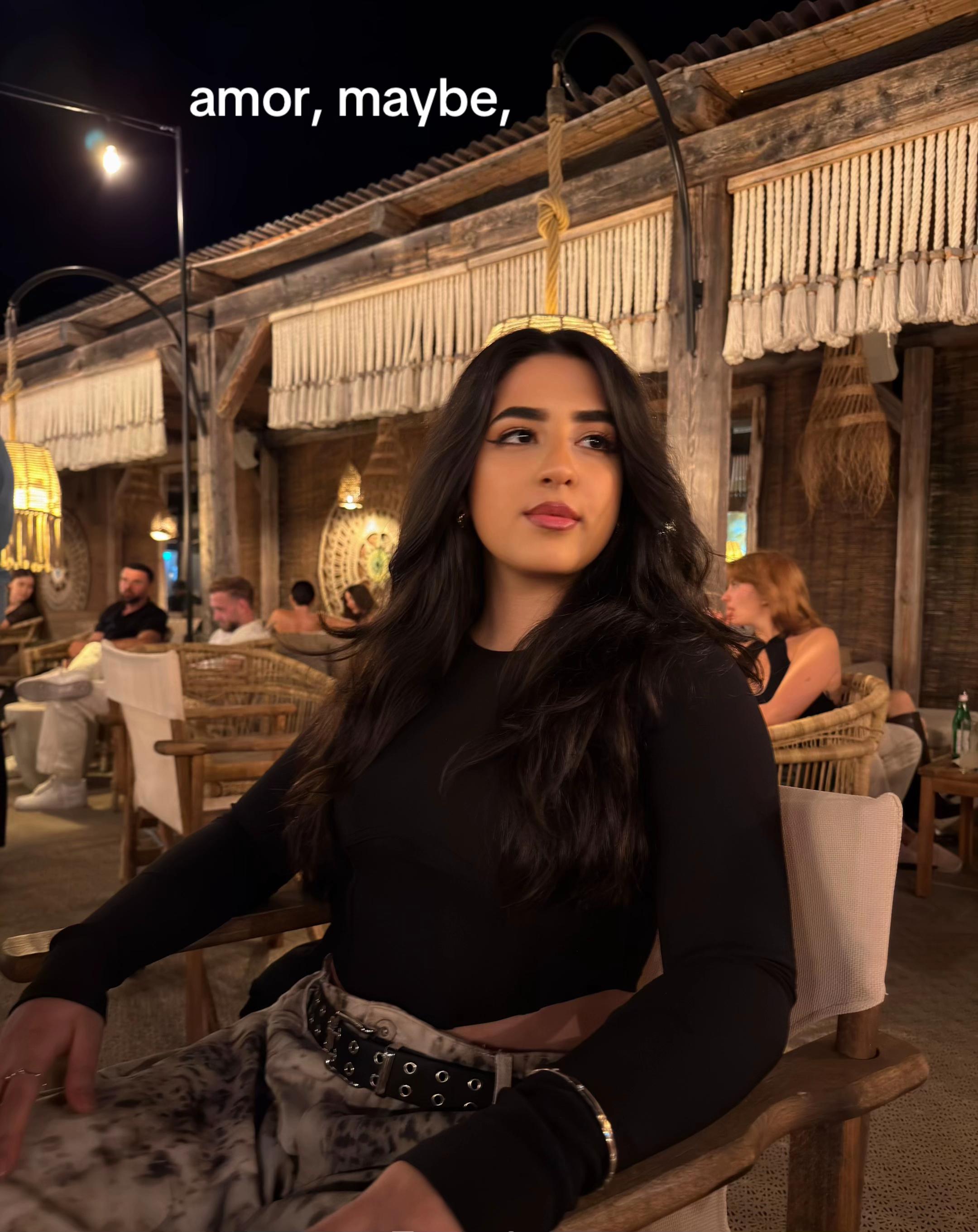 @BÜSRA