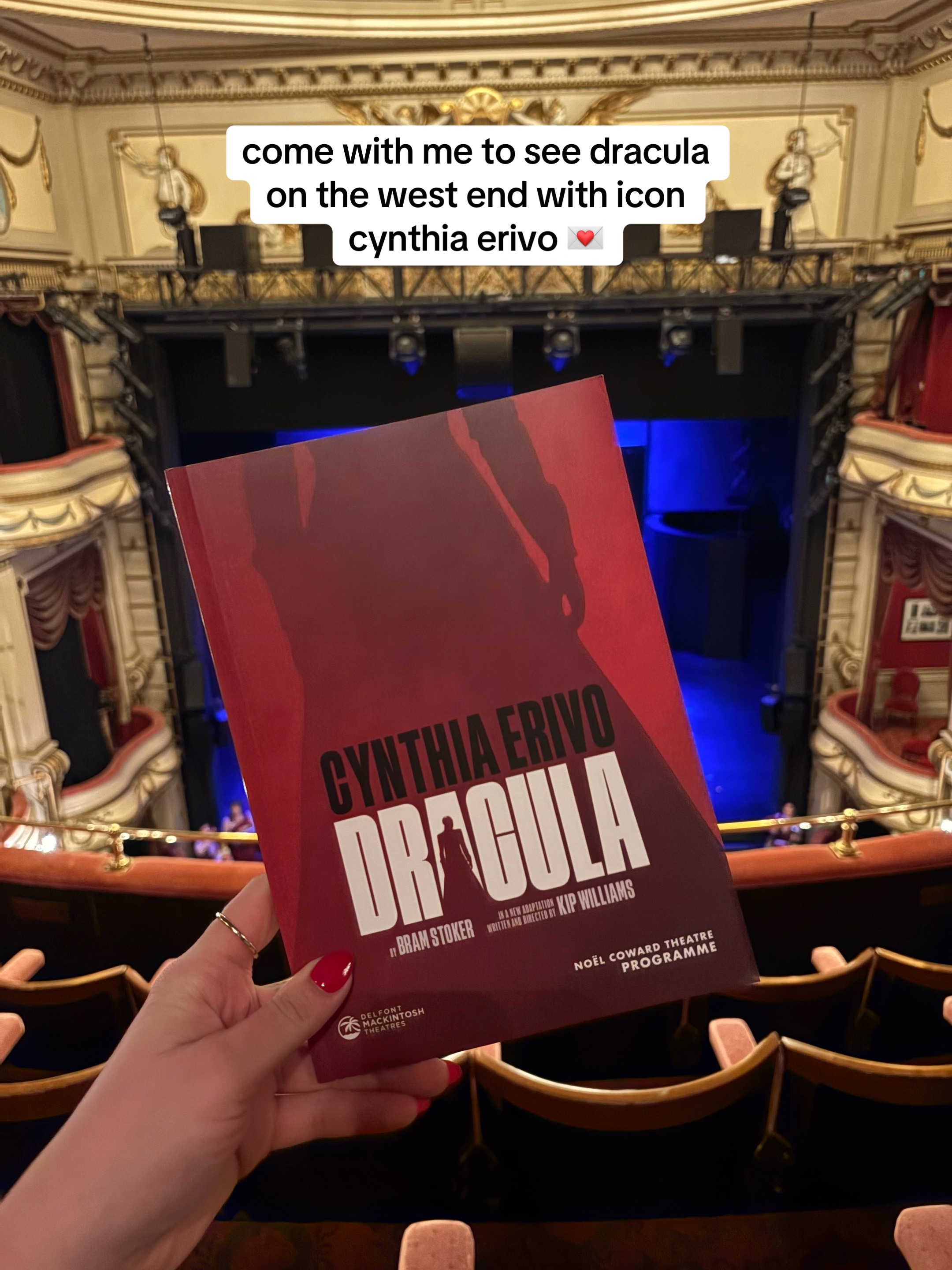 @broadwaywithizzy