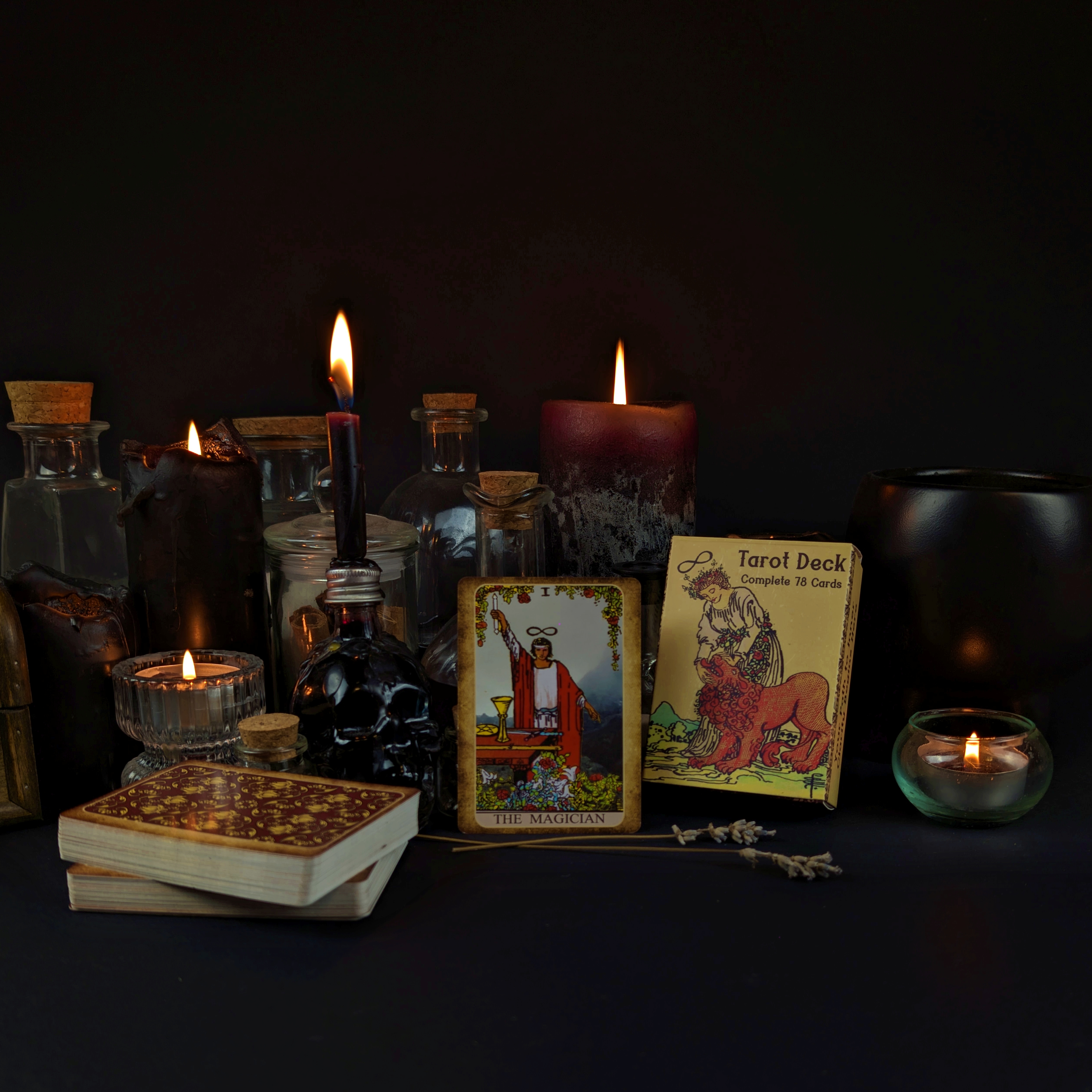 @Witchy Cauldron Tarot