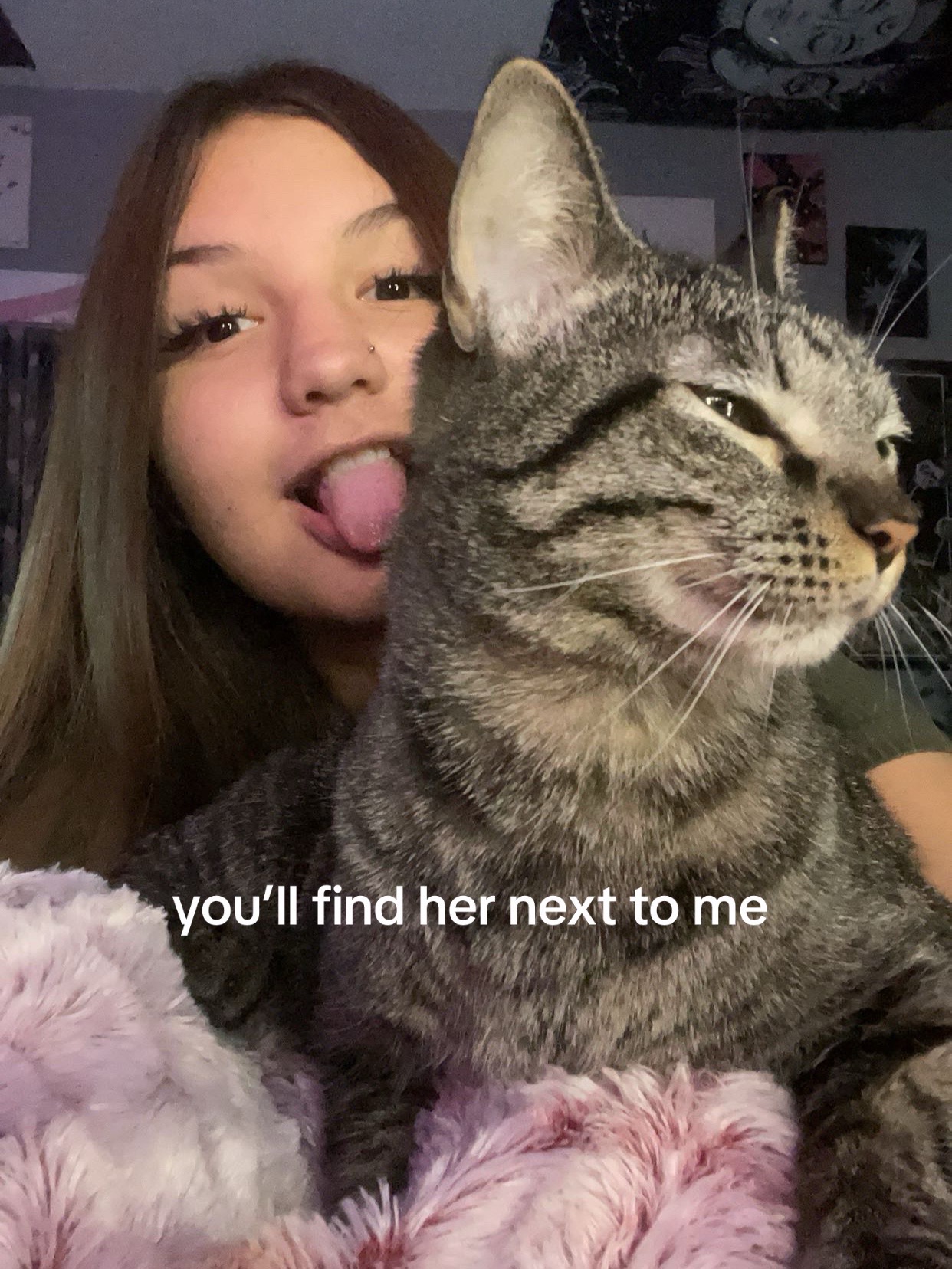 @queenqueef