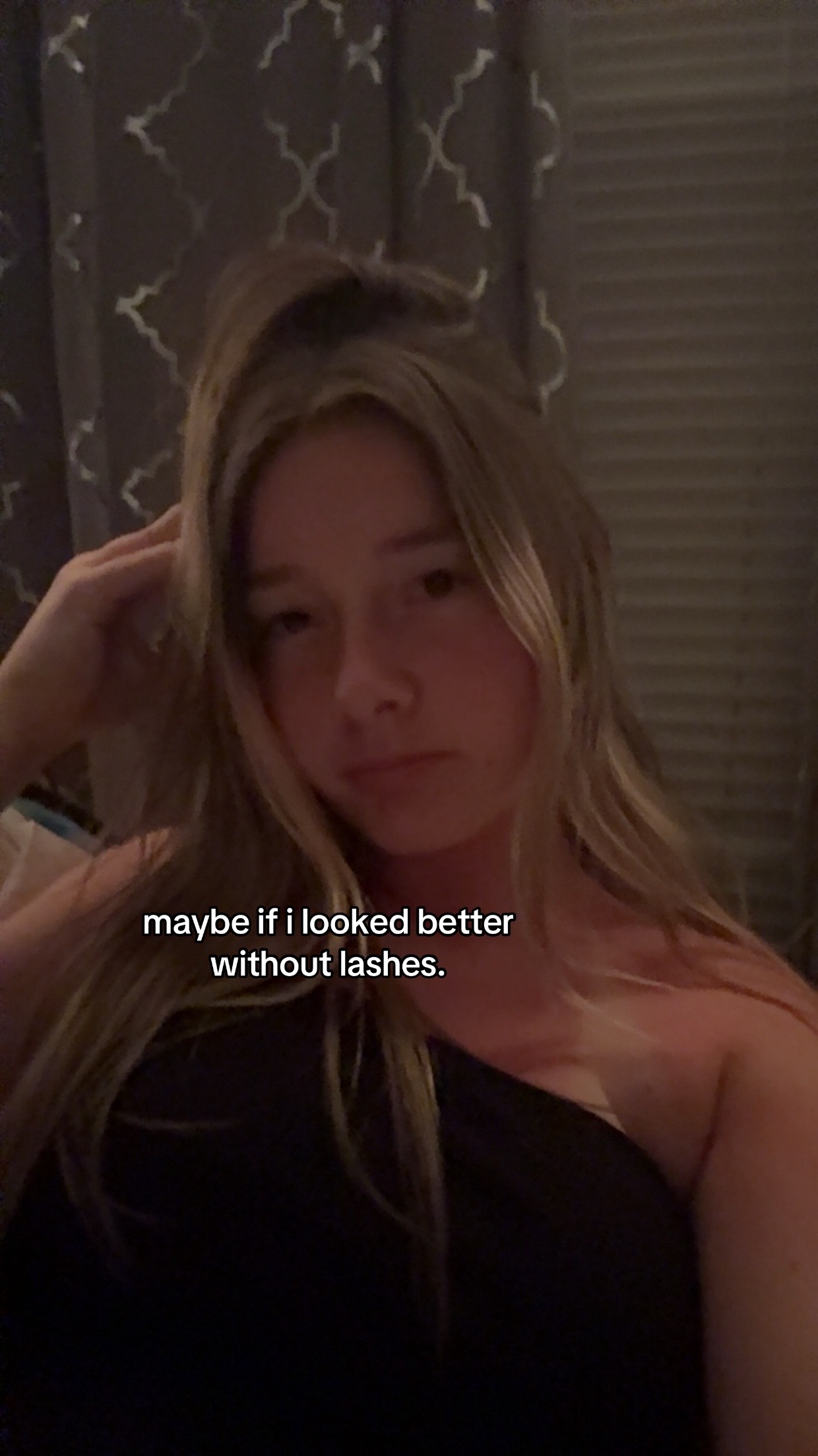 @⃟