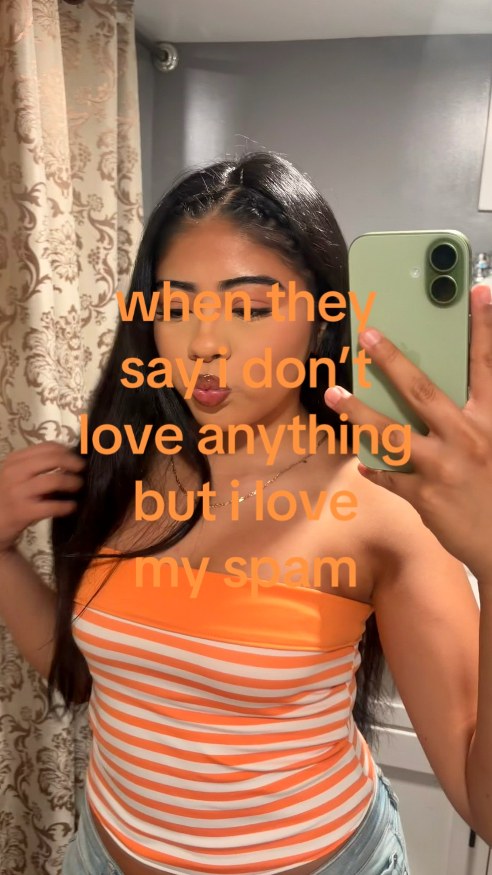 @⃟