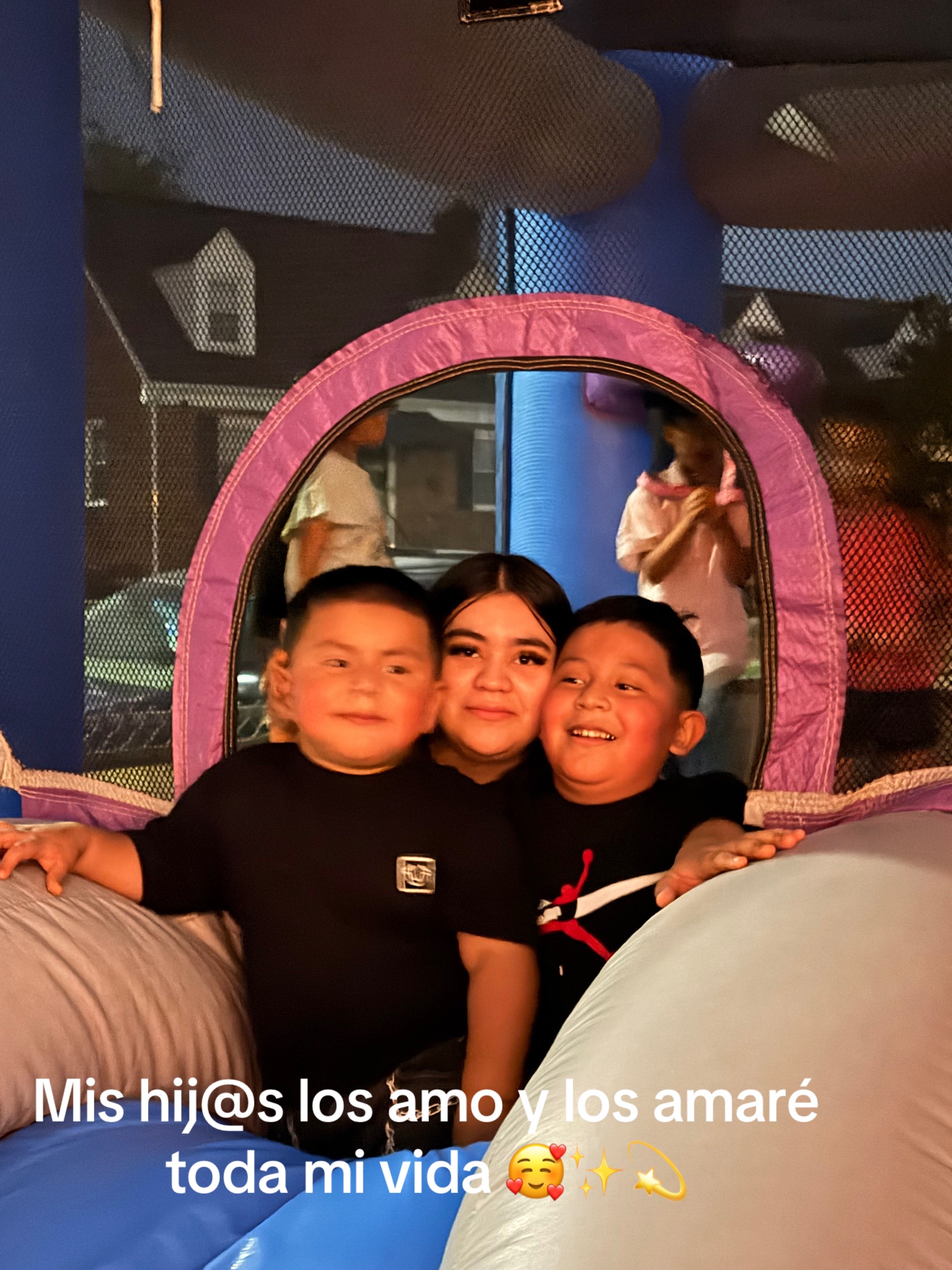 @María Villamil