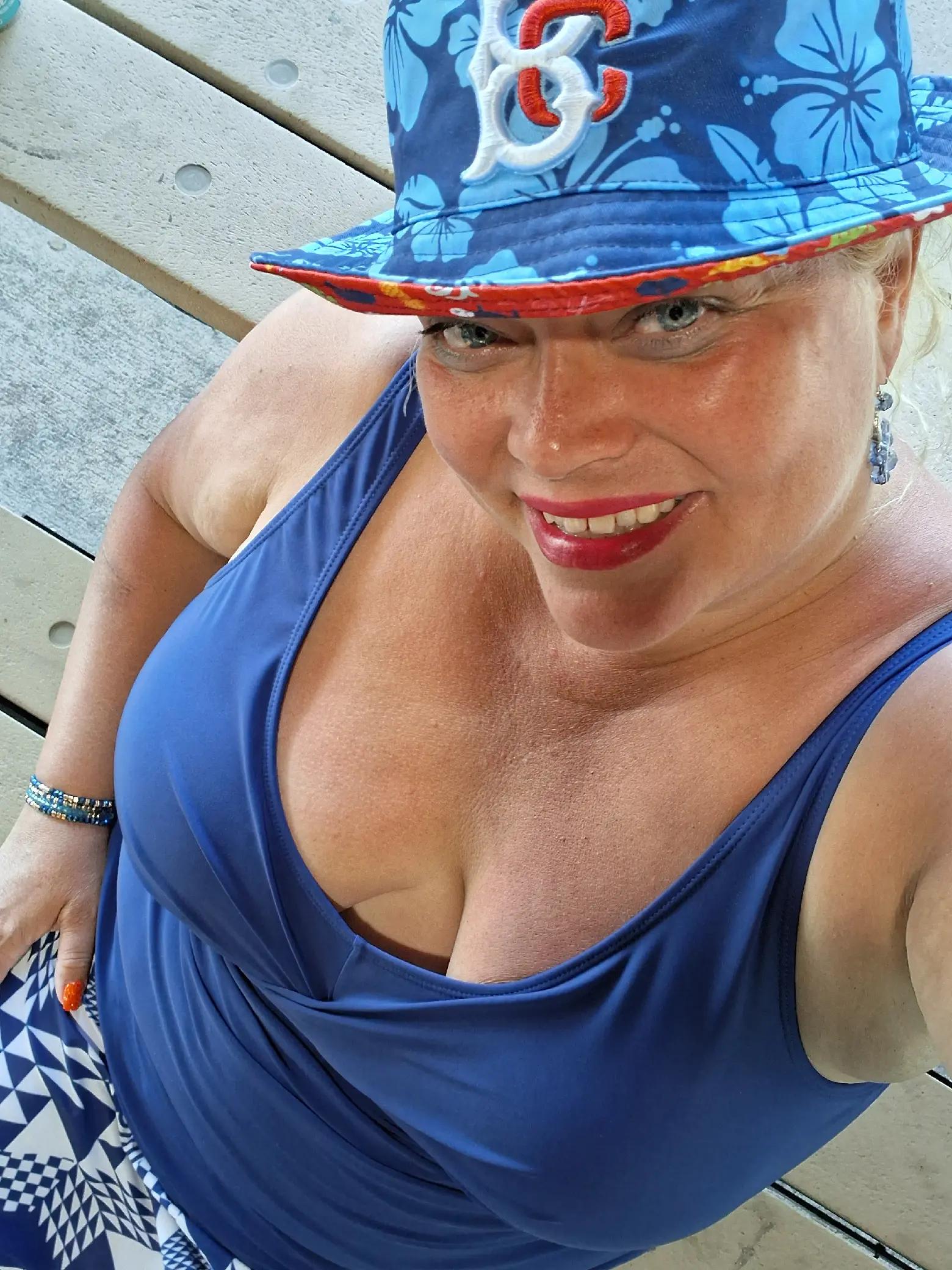 @PinkyShellz