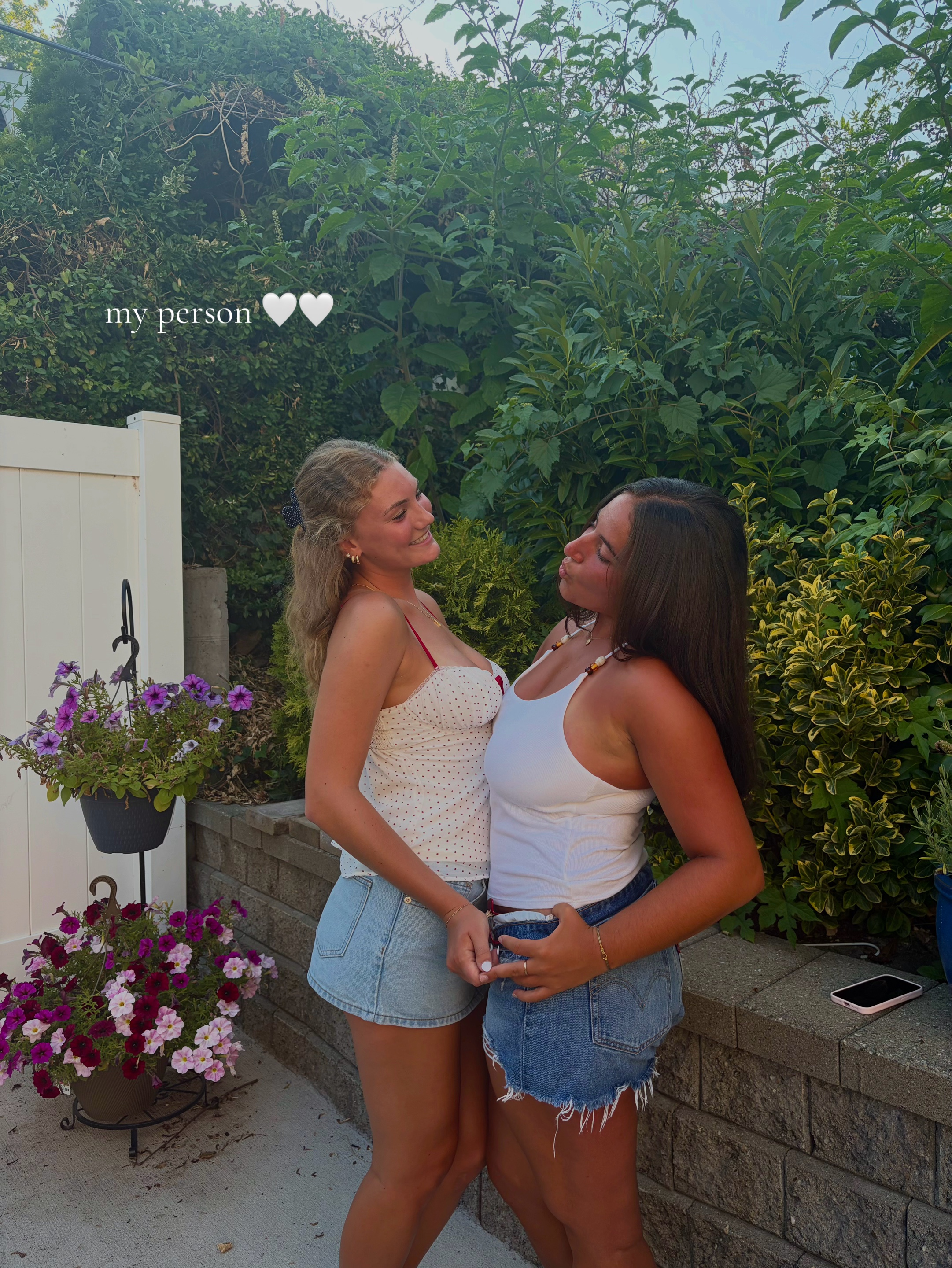 @livybon_