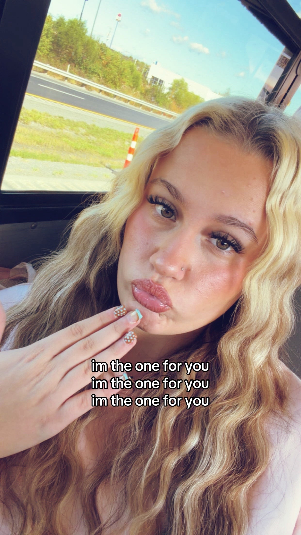 @𝐭 𝐚 𝐲 𝐥 𝐨 𝐫