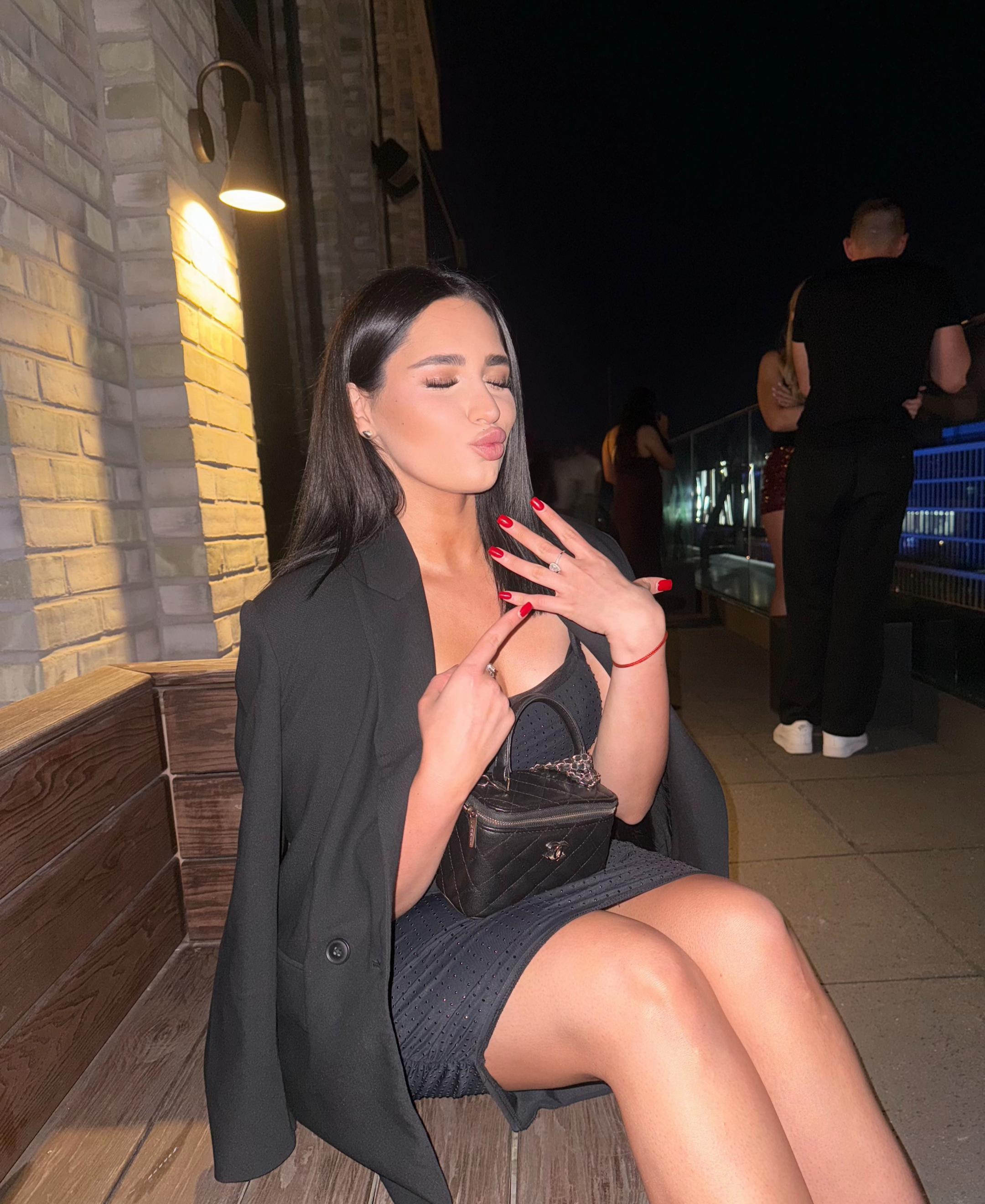 @Alina Ruslanovna