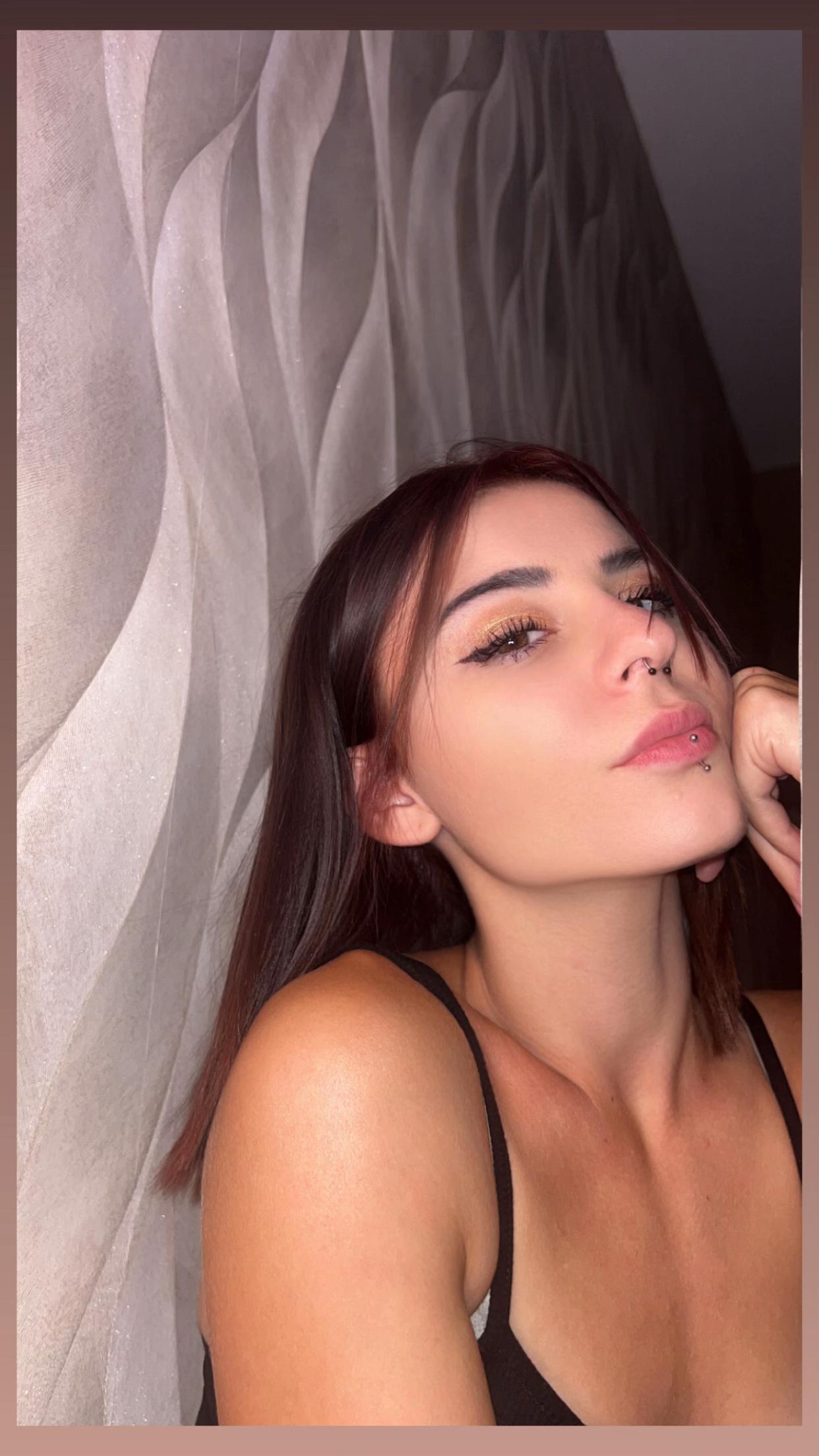 @J E S S 👺
