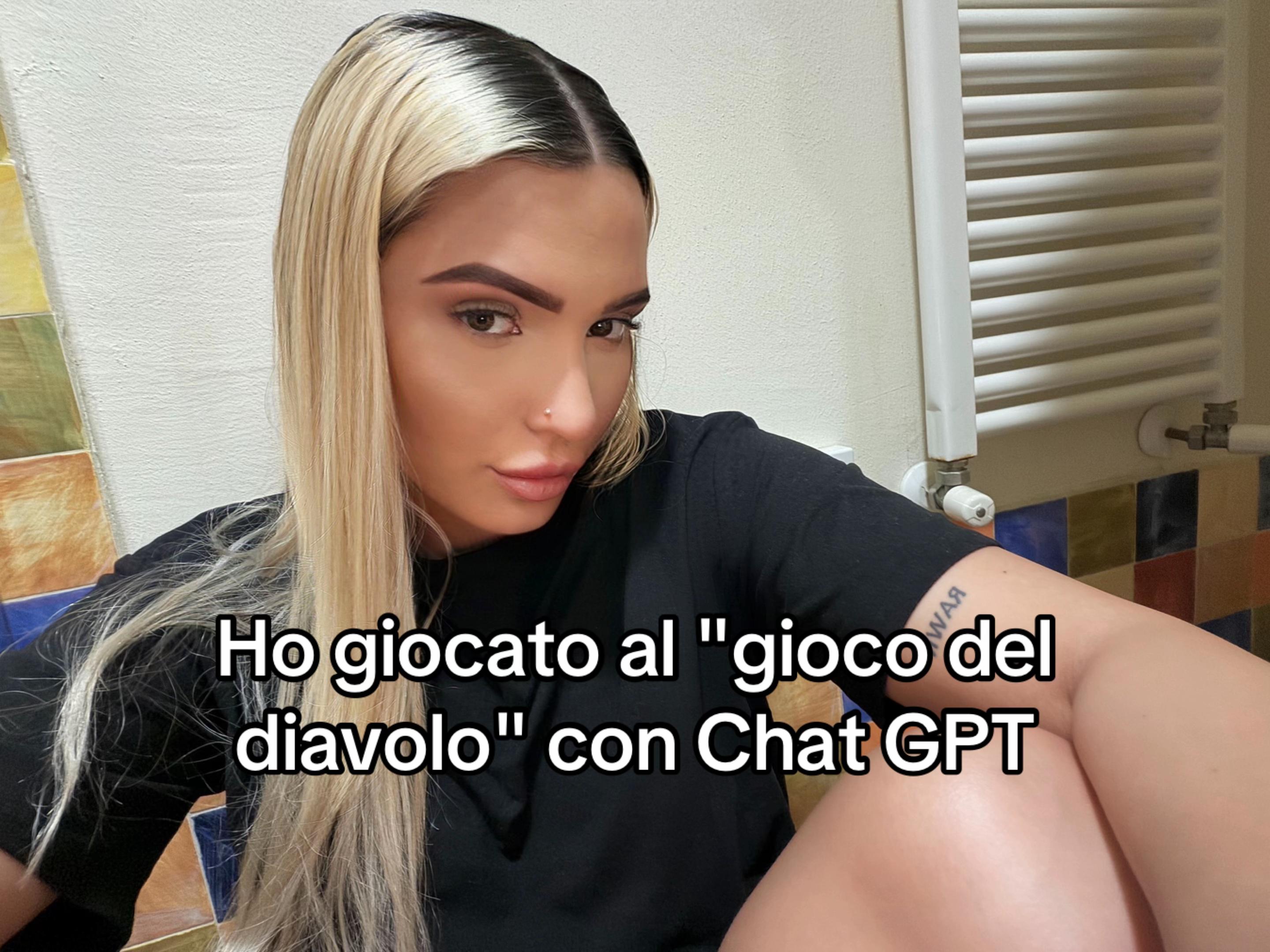 @vickyblonde77