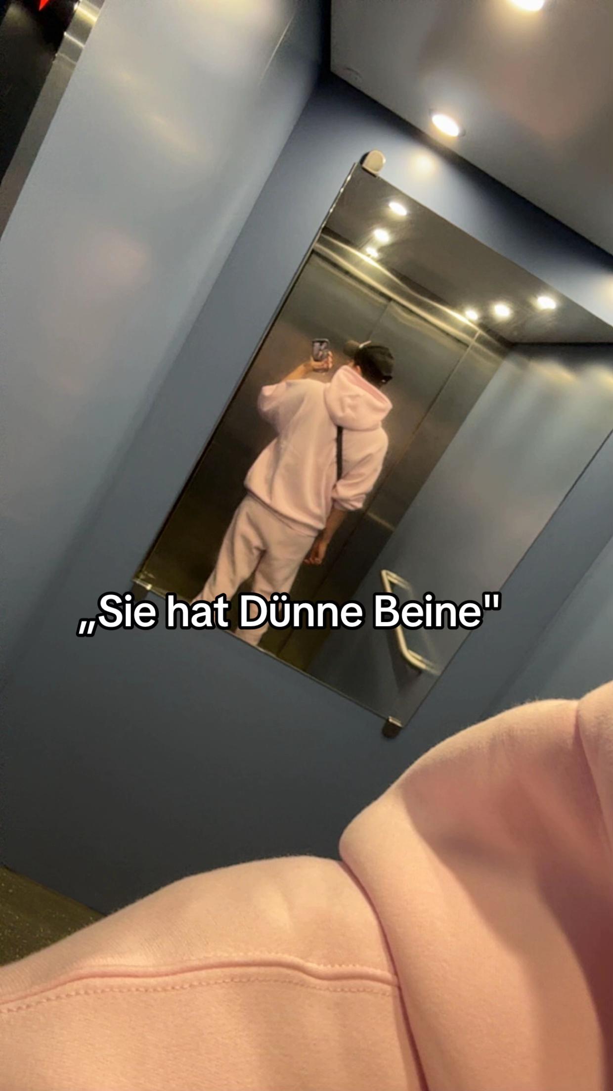 @ᴛʜᴇ ʀᴀᴠᴇʀ.53