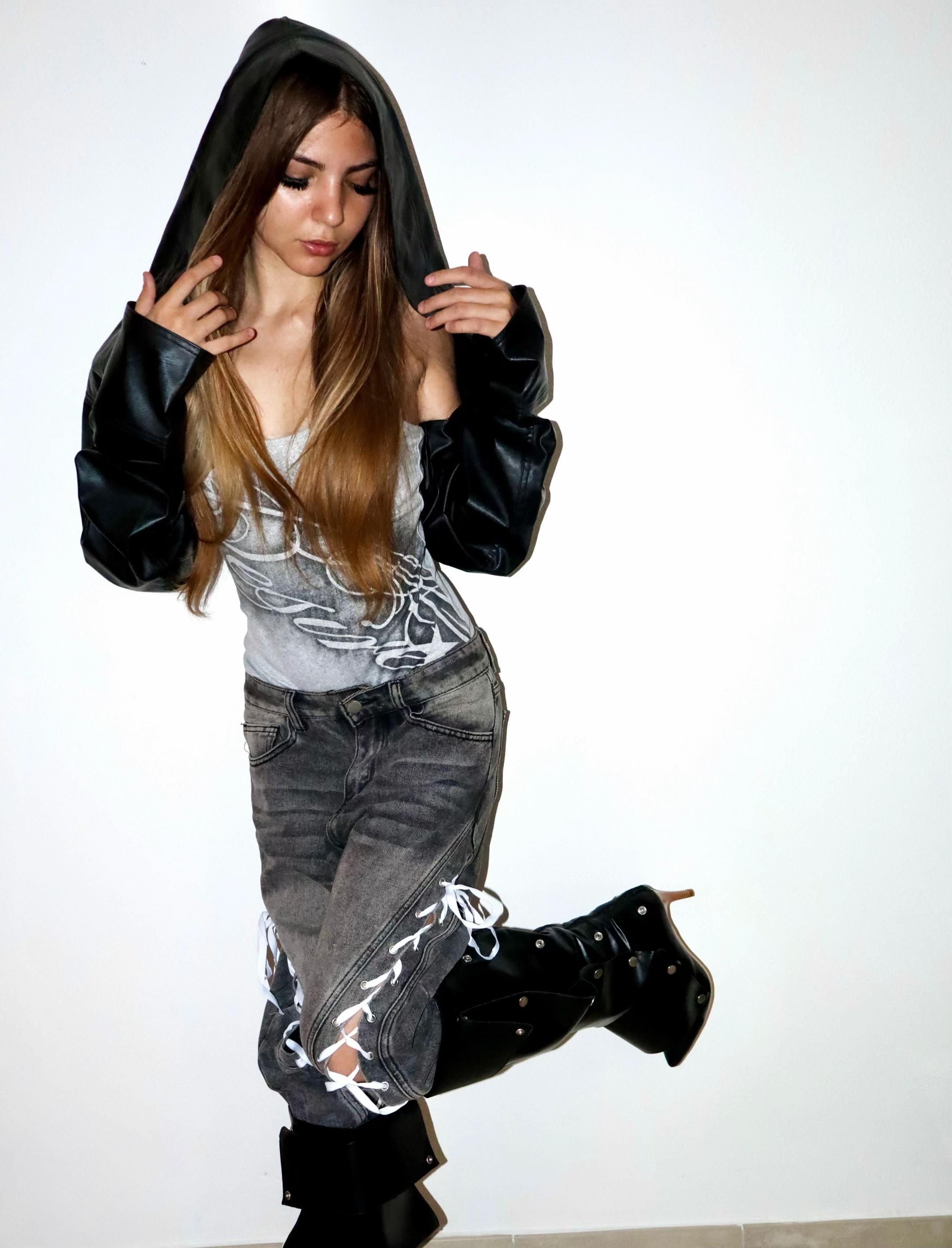 @killmarika