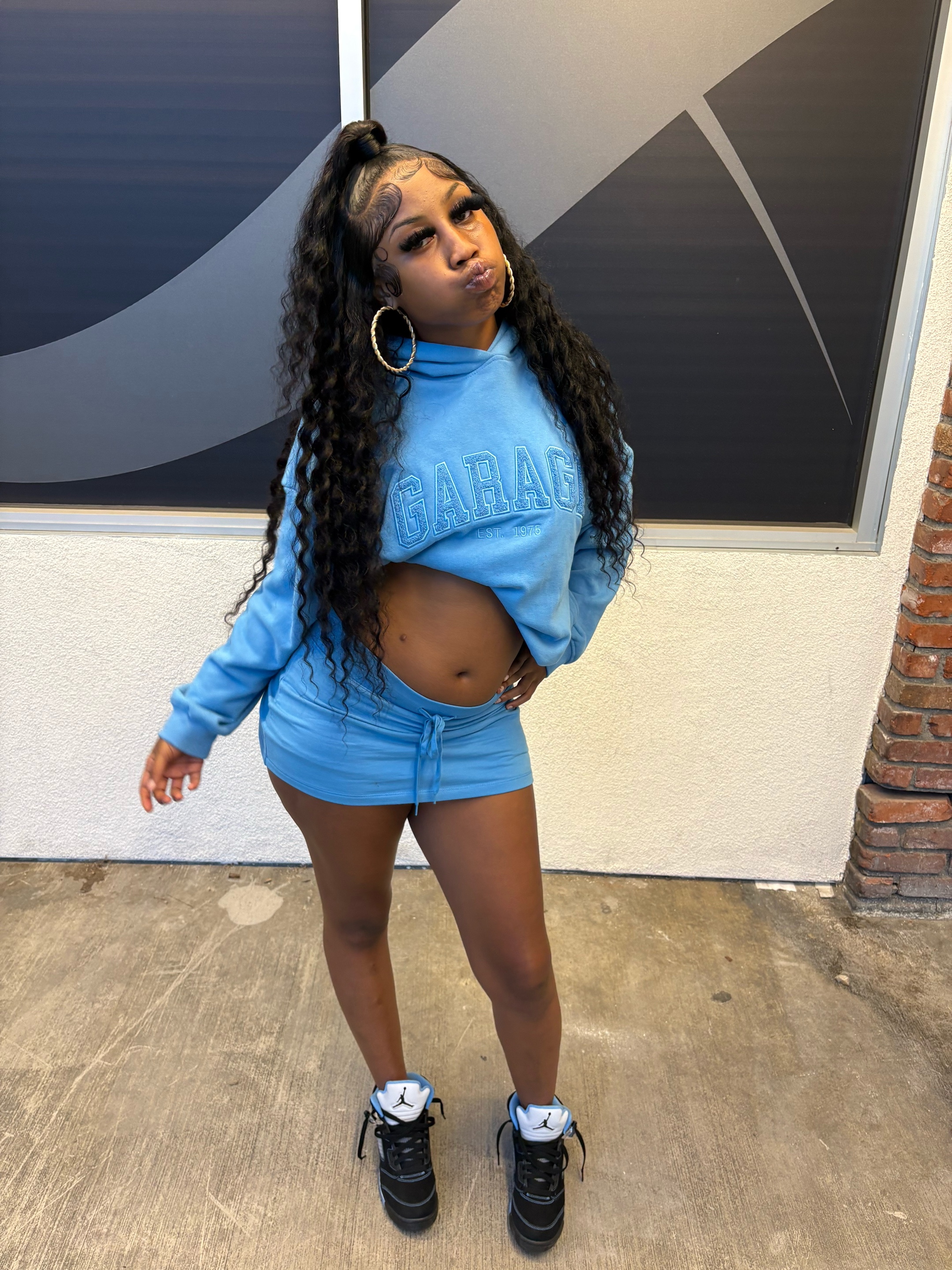 @rayneezy