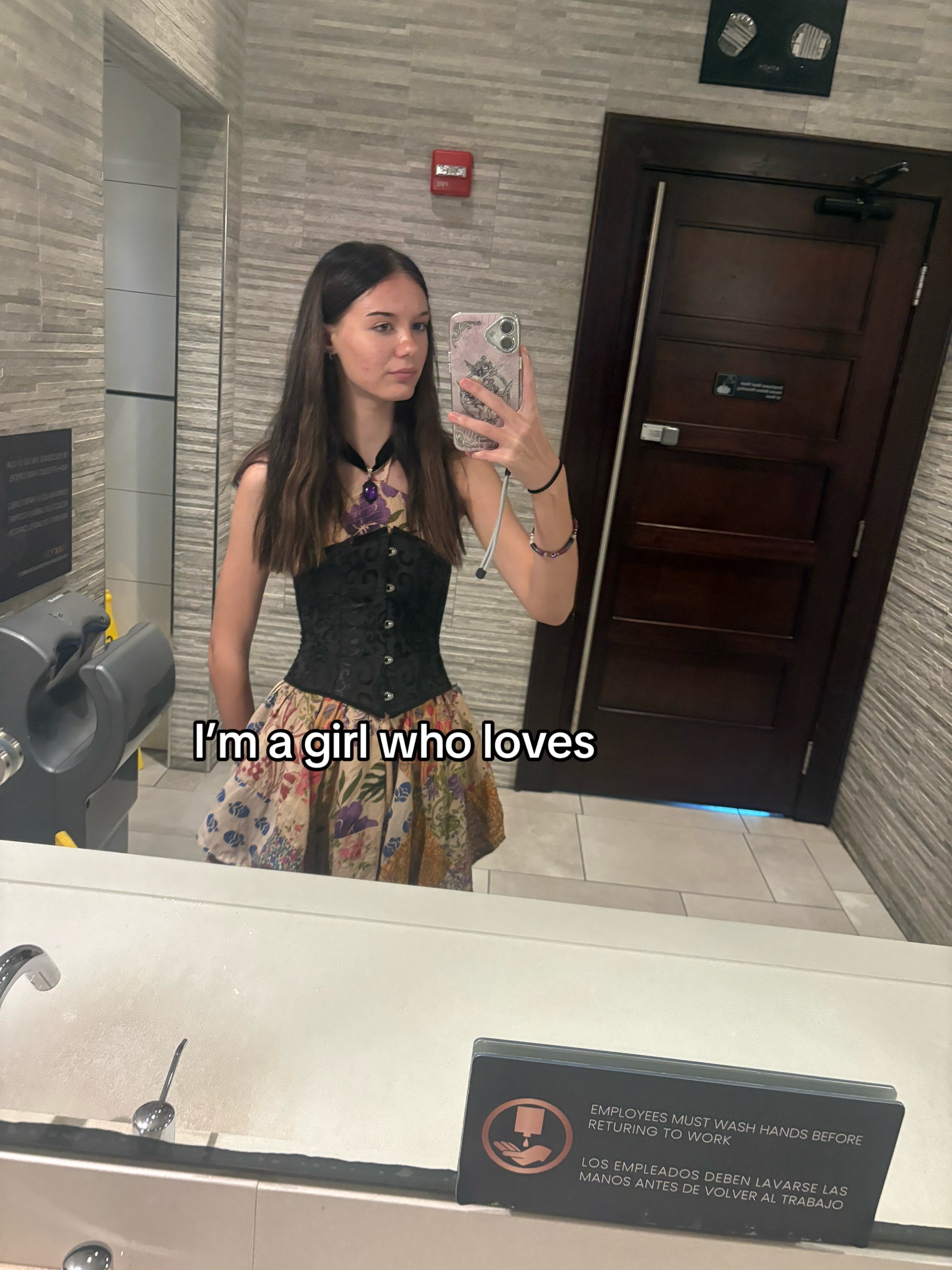 @𝑴𝒂𝒌𝒂𝒚𝒍𝒂._𝒅𝐚𝐧𝐢𝐞𝐥𝐬