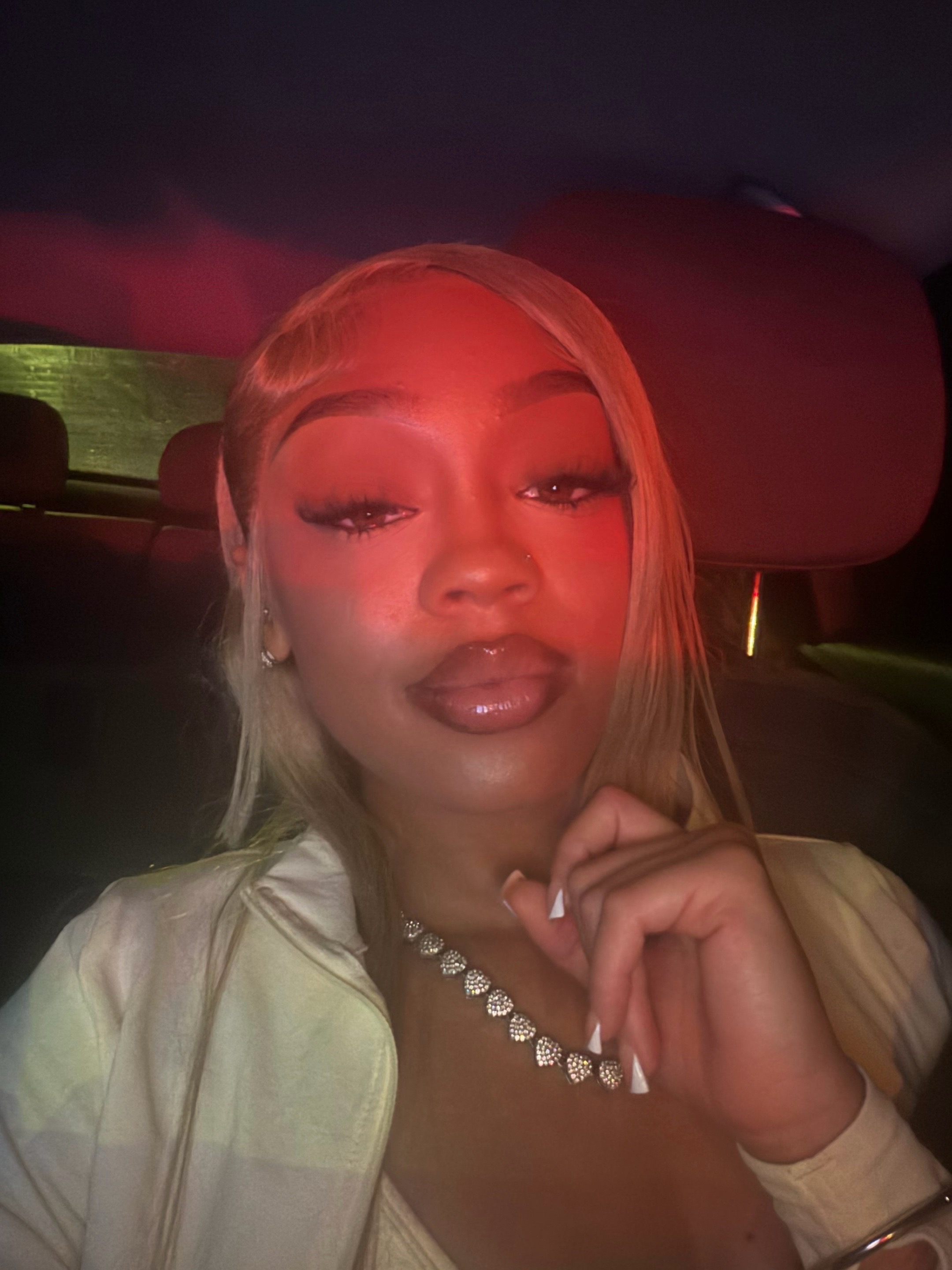 @trinlasha