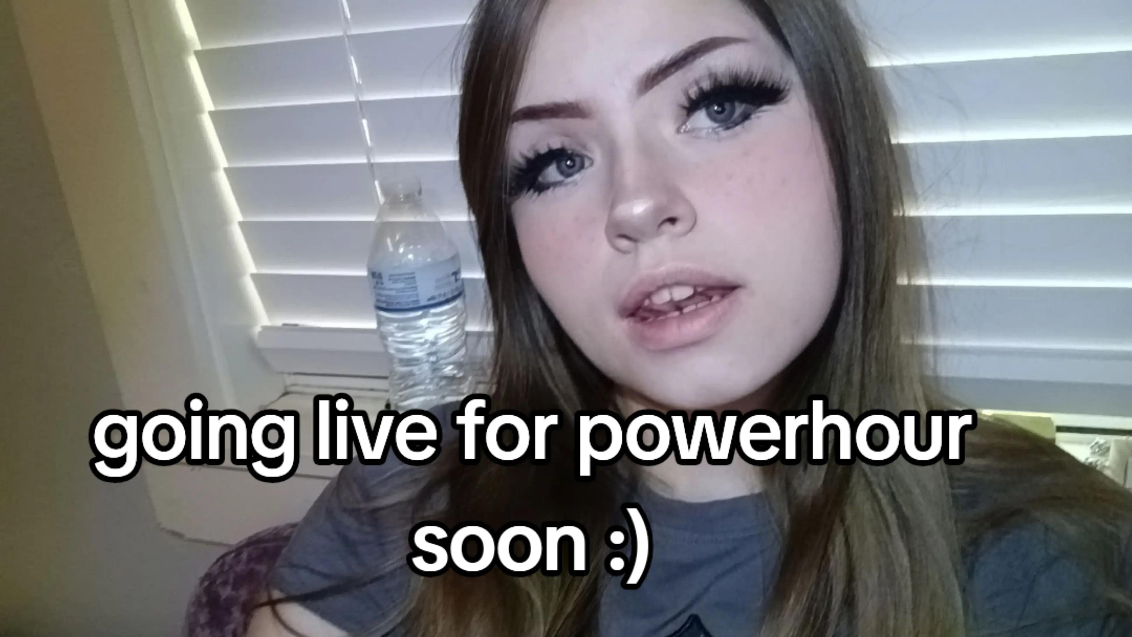 @Nicole🎀🐇