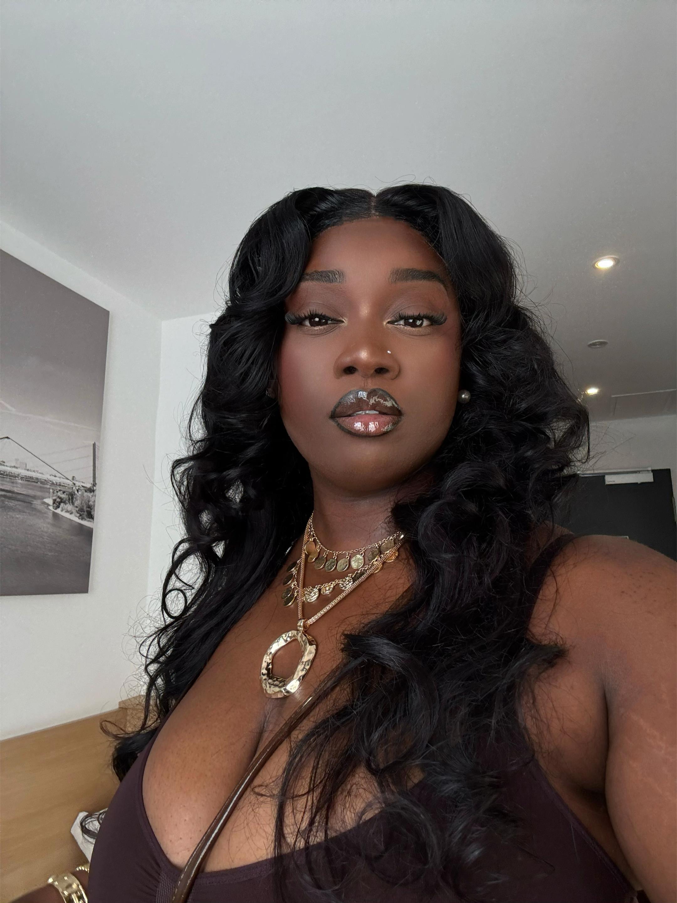 @Dyana Gonçalves 🇨🇻