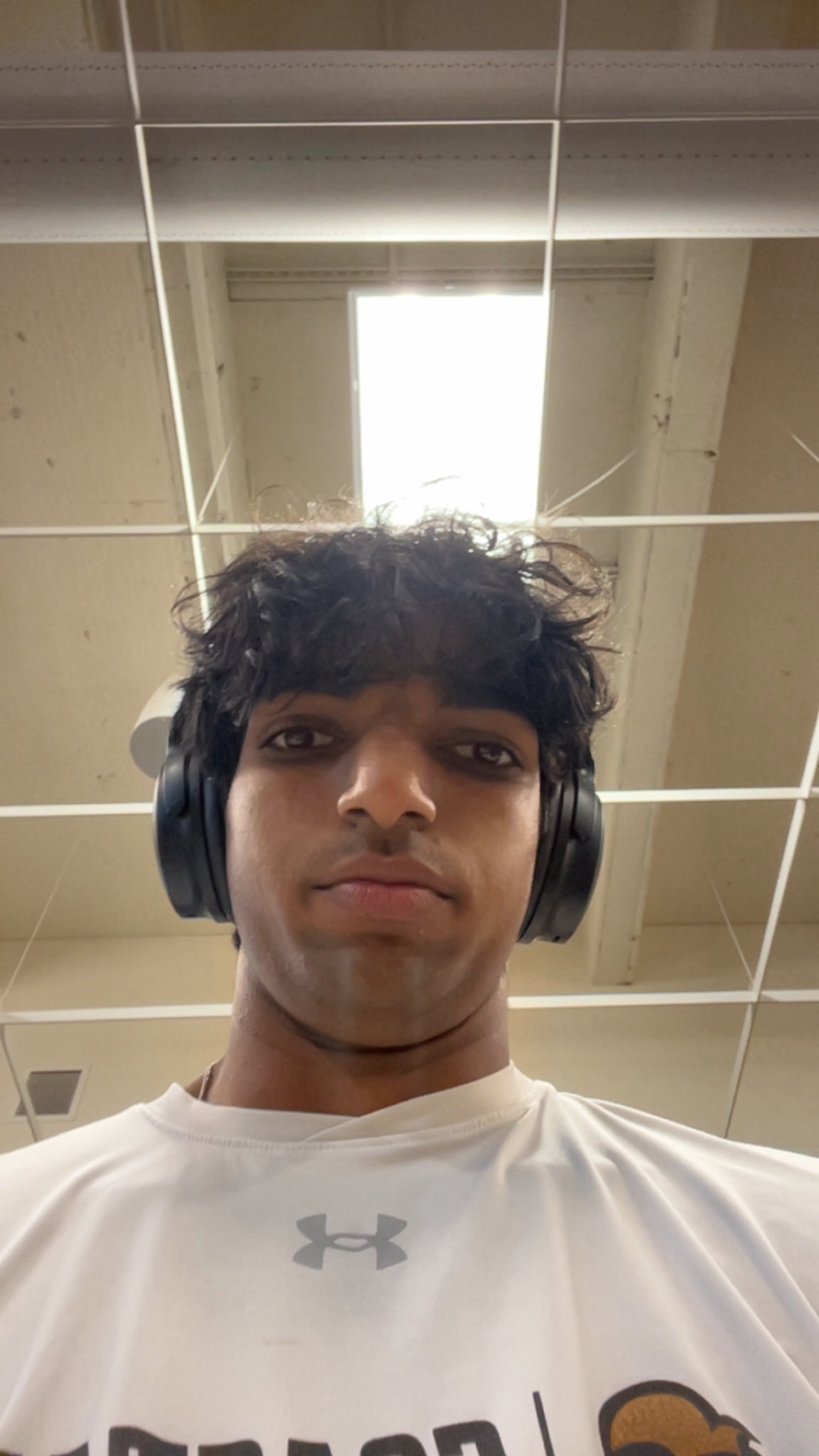 @goony