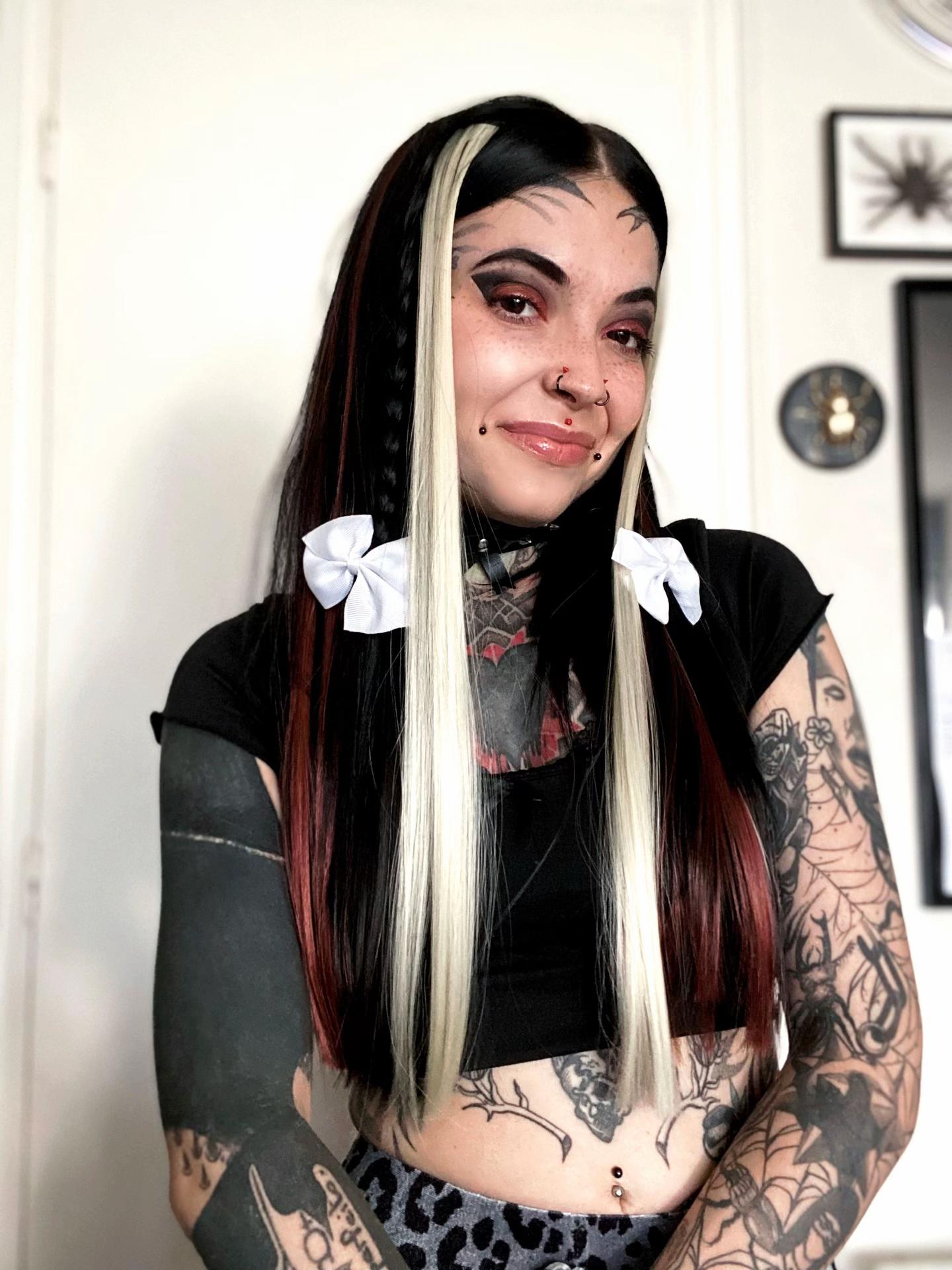@mrsdimoni