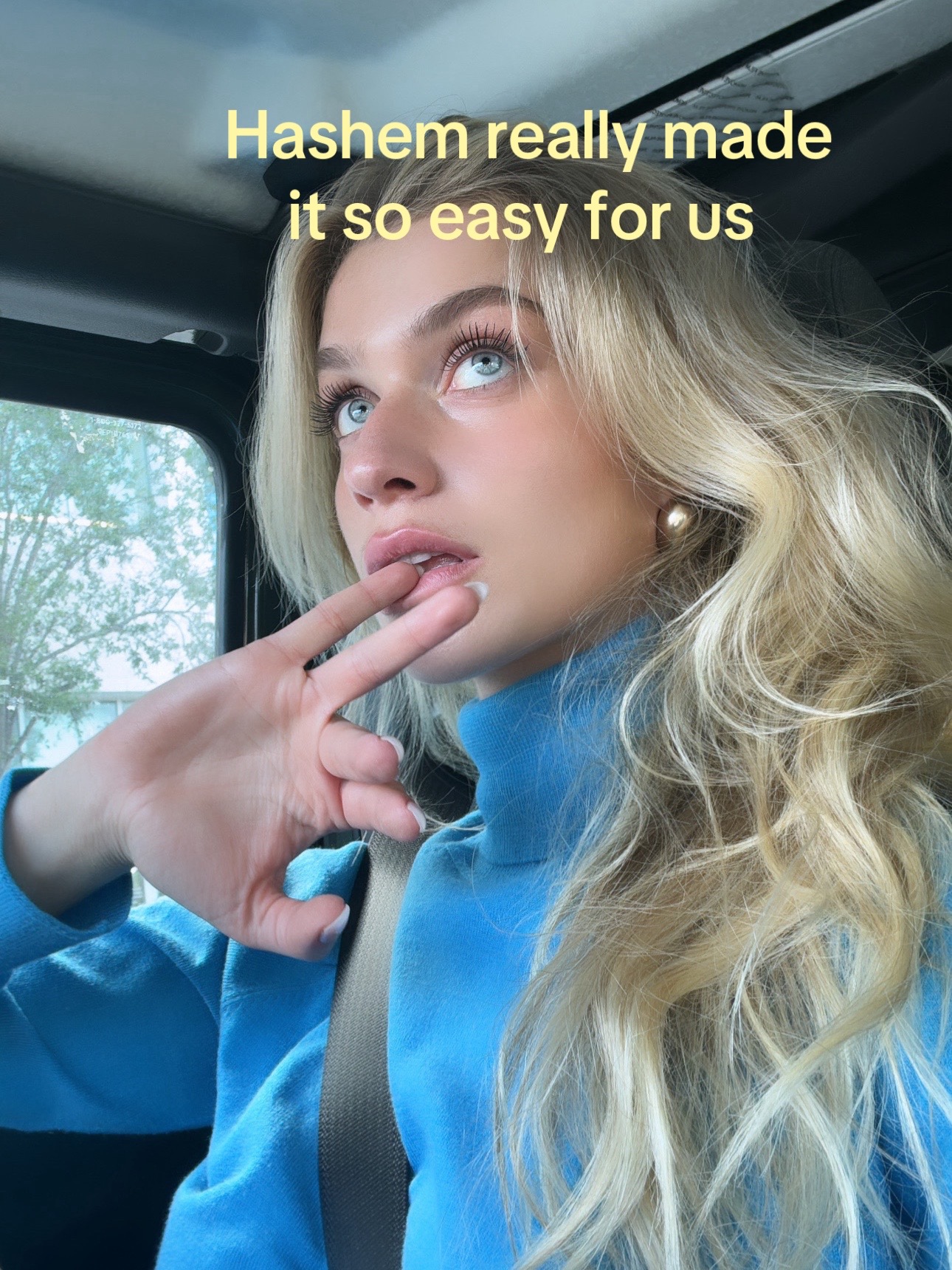 @Alexandra Moulavi