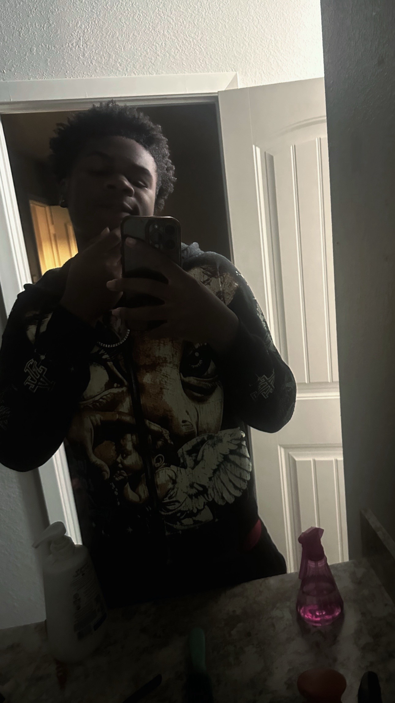 @🦅