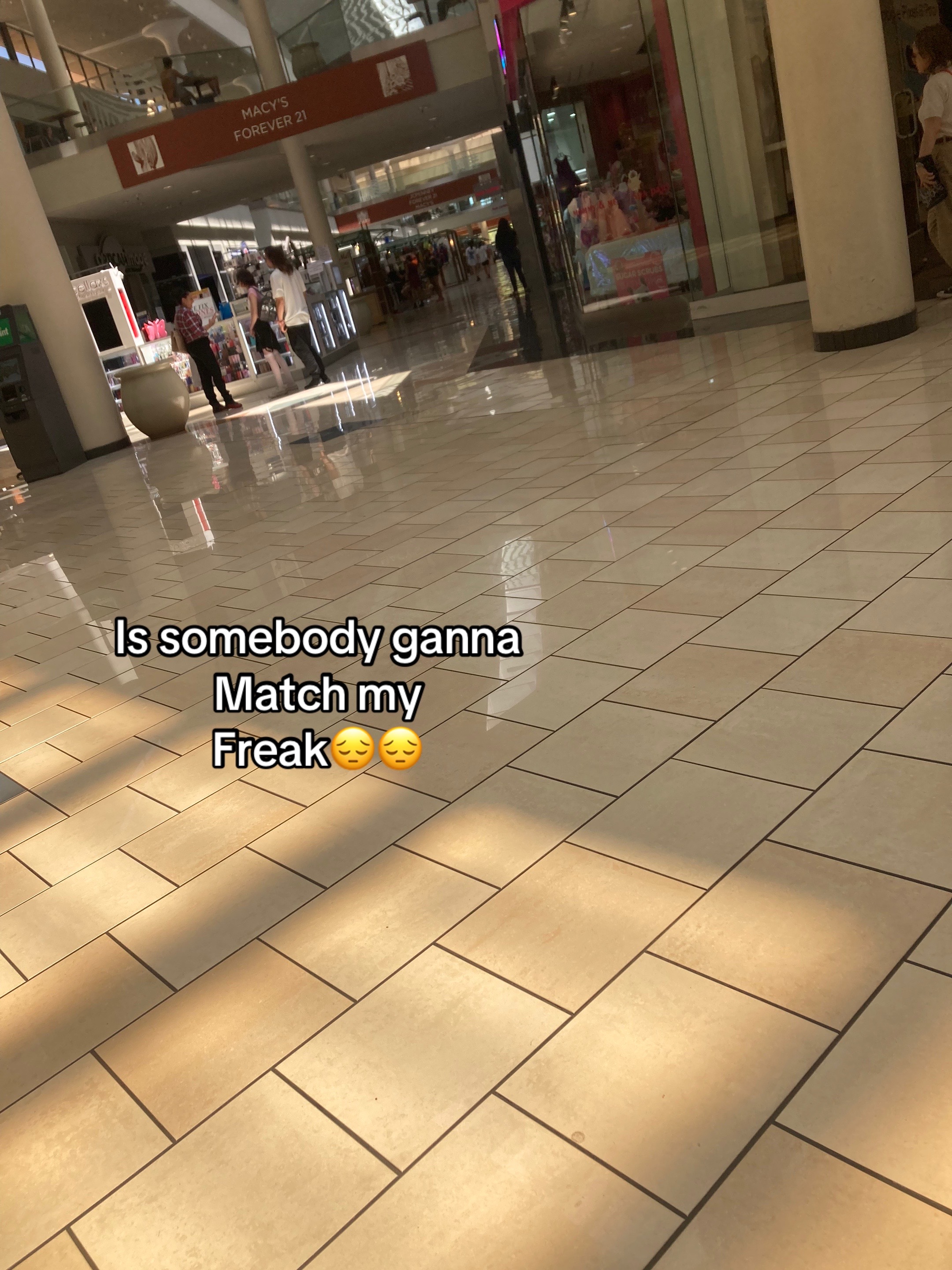 @🧟&zwj;♀️ 𖣂🧟&zwj;♀️