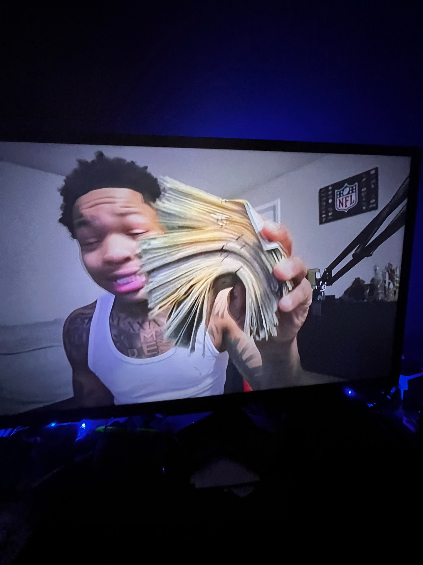 @Youknow_🦊