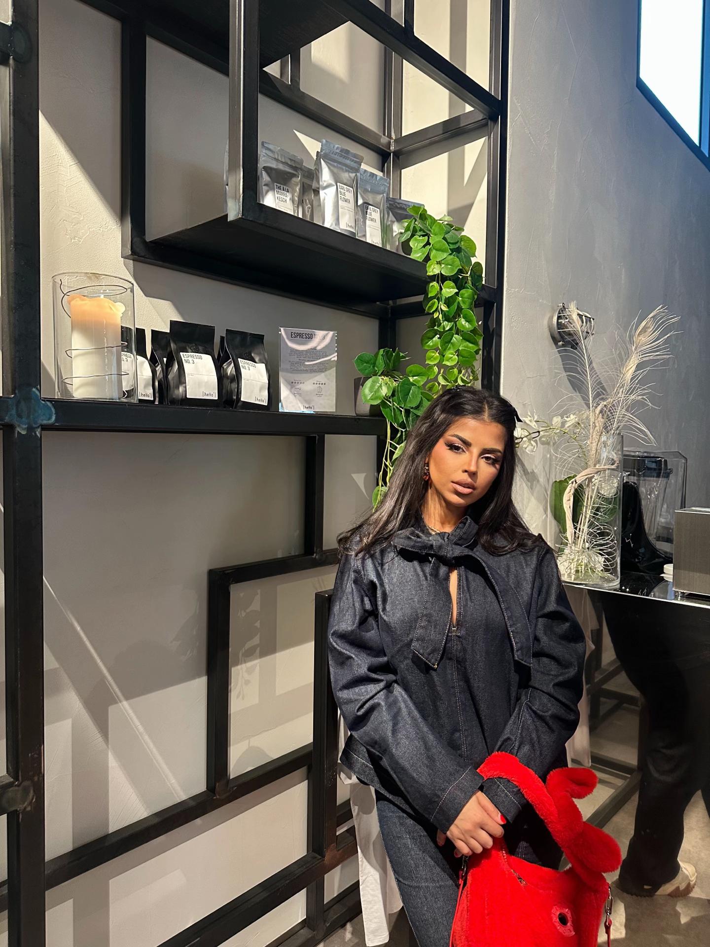 @Hxnajeyms