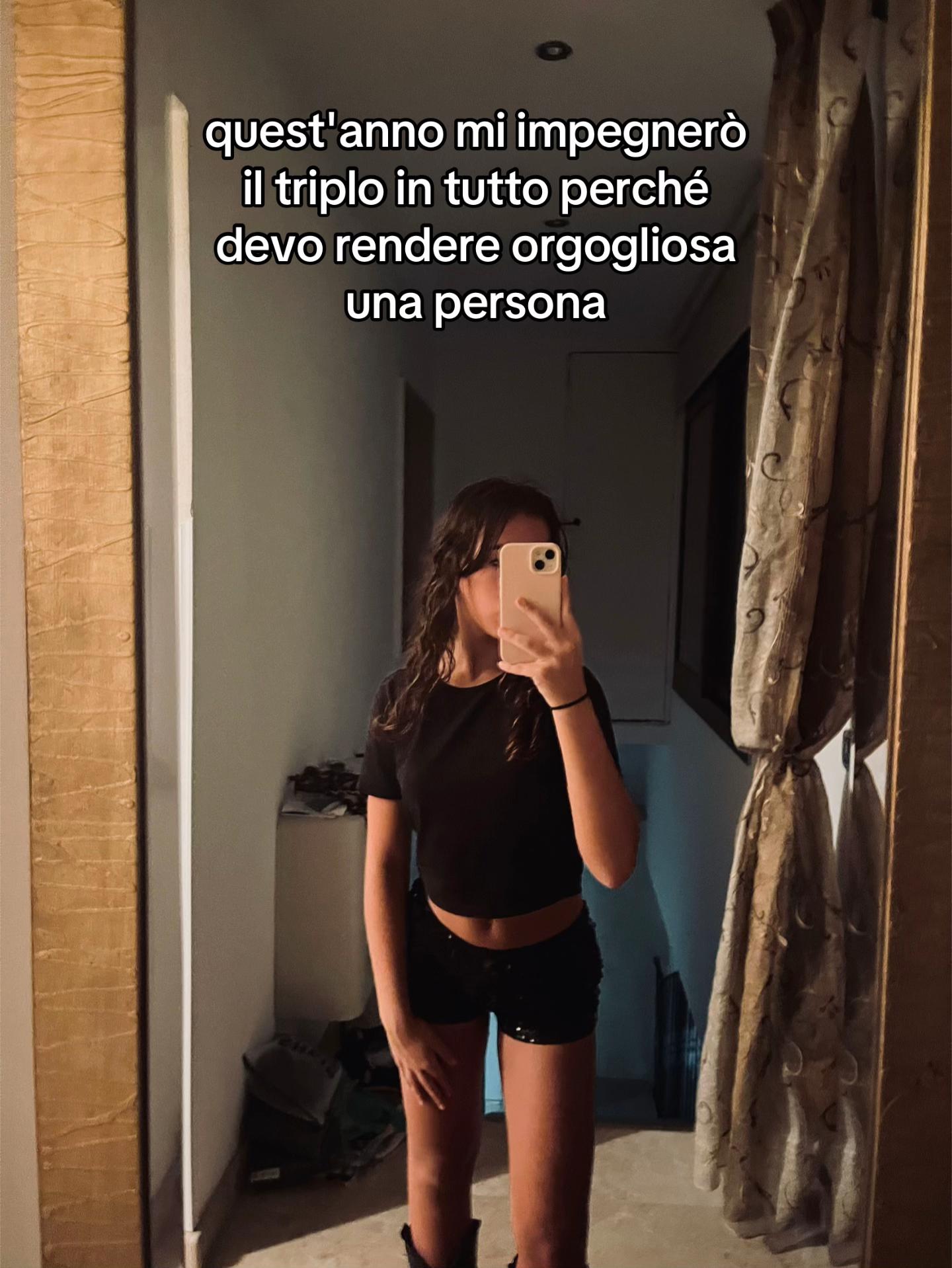 @𝟐𝟐