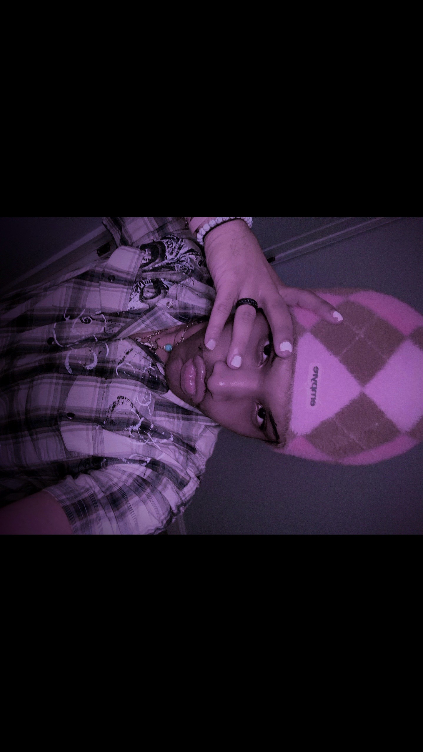 @tr4pv4nity