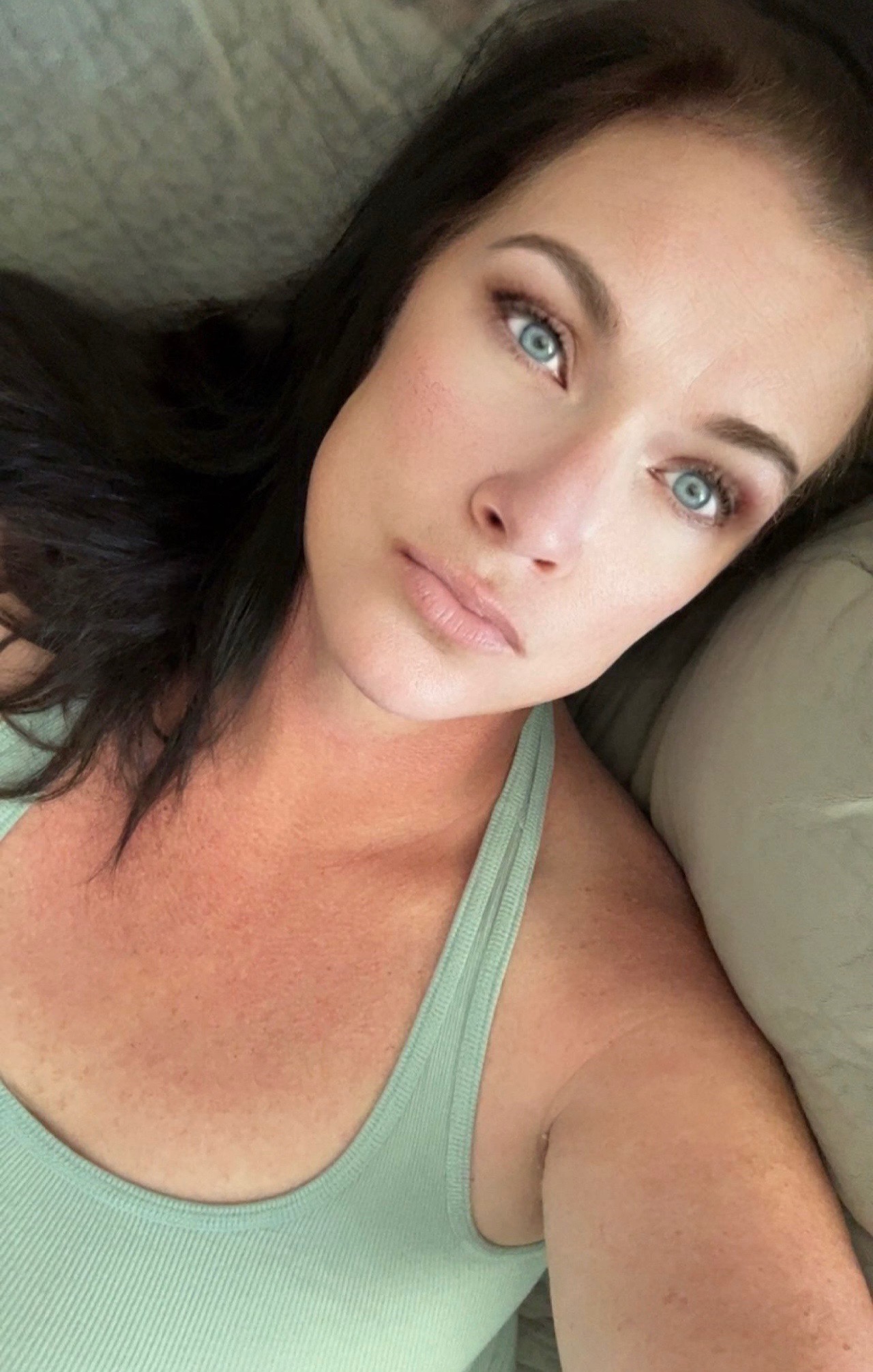 @angrywench