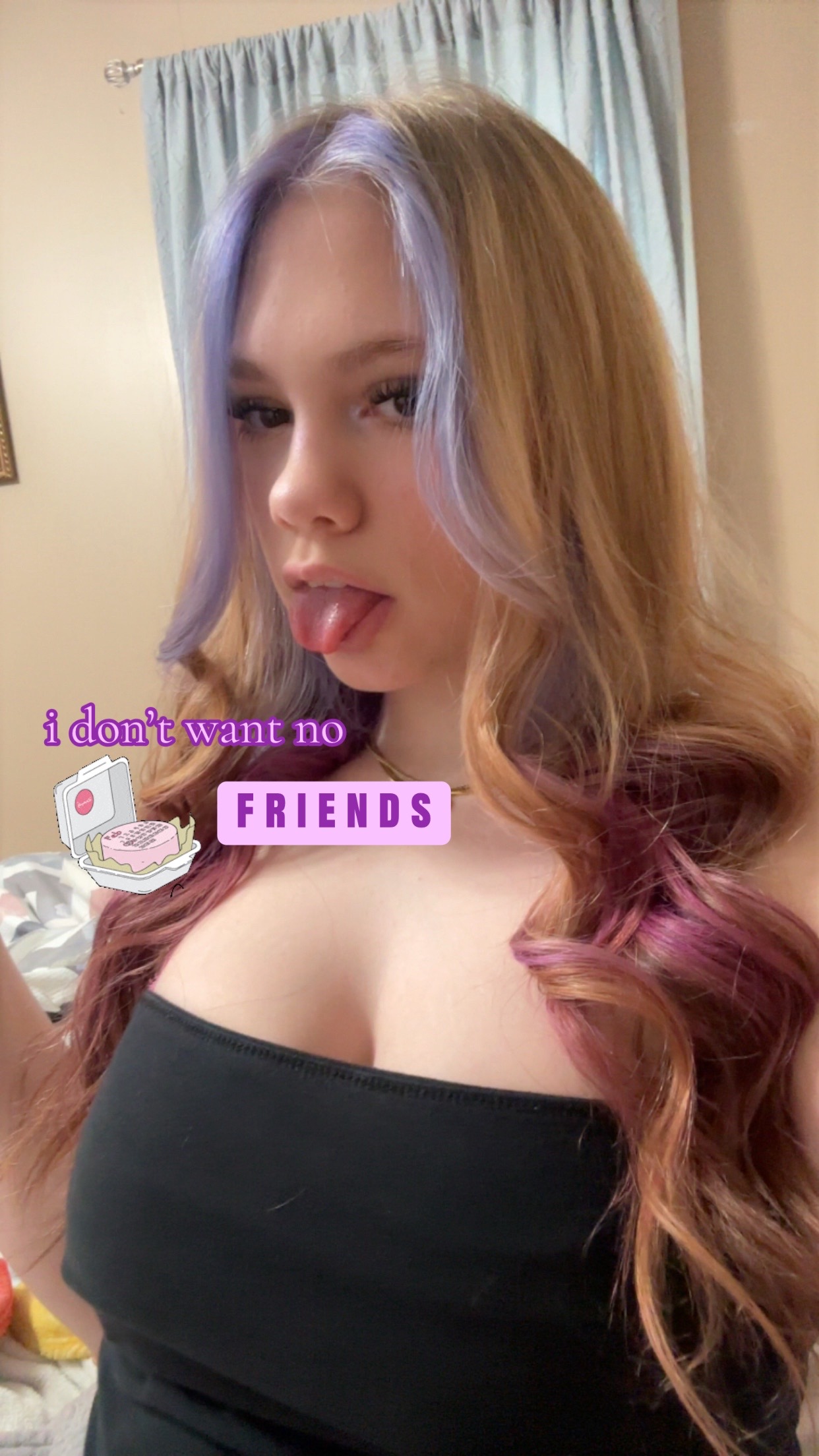 @👻