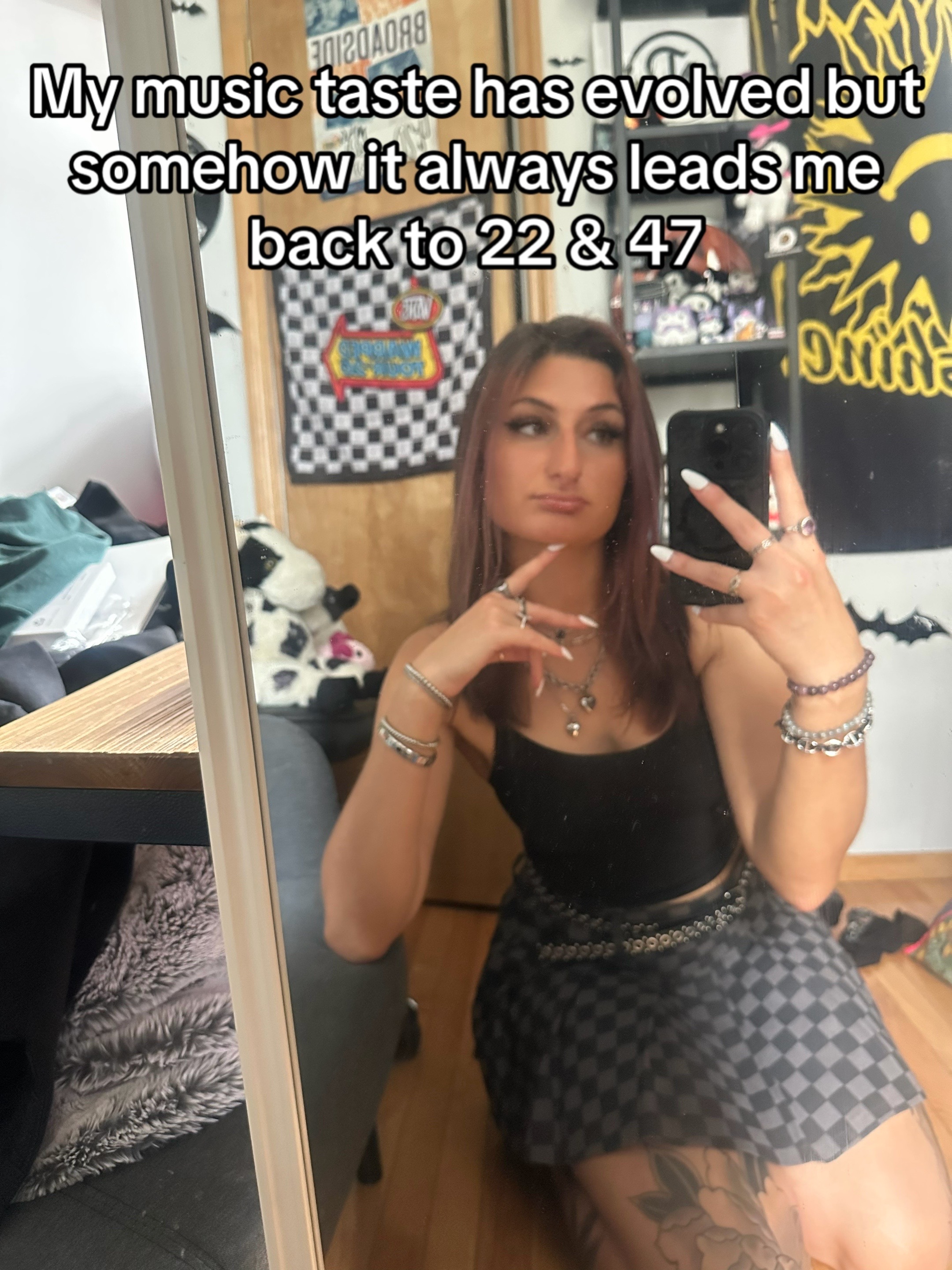 @ℭ𝔬𝔯𝔦𝔫𝔫𝔢
