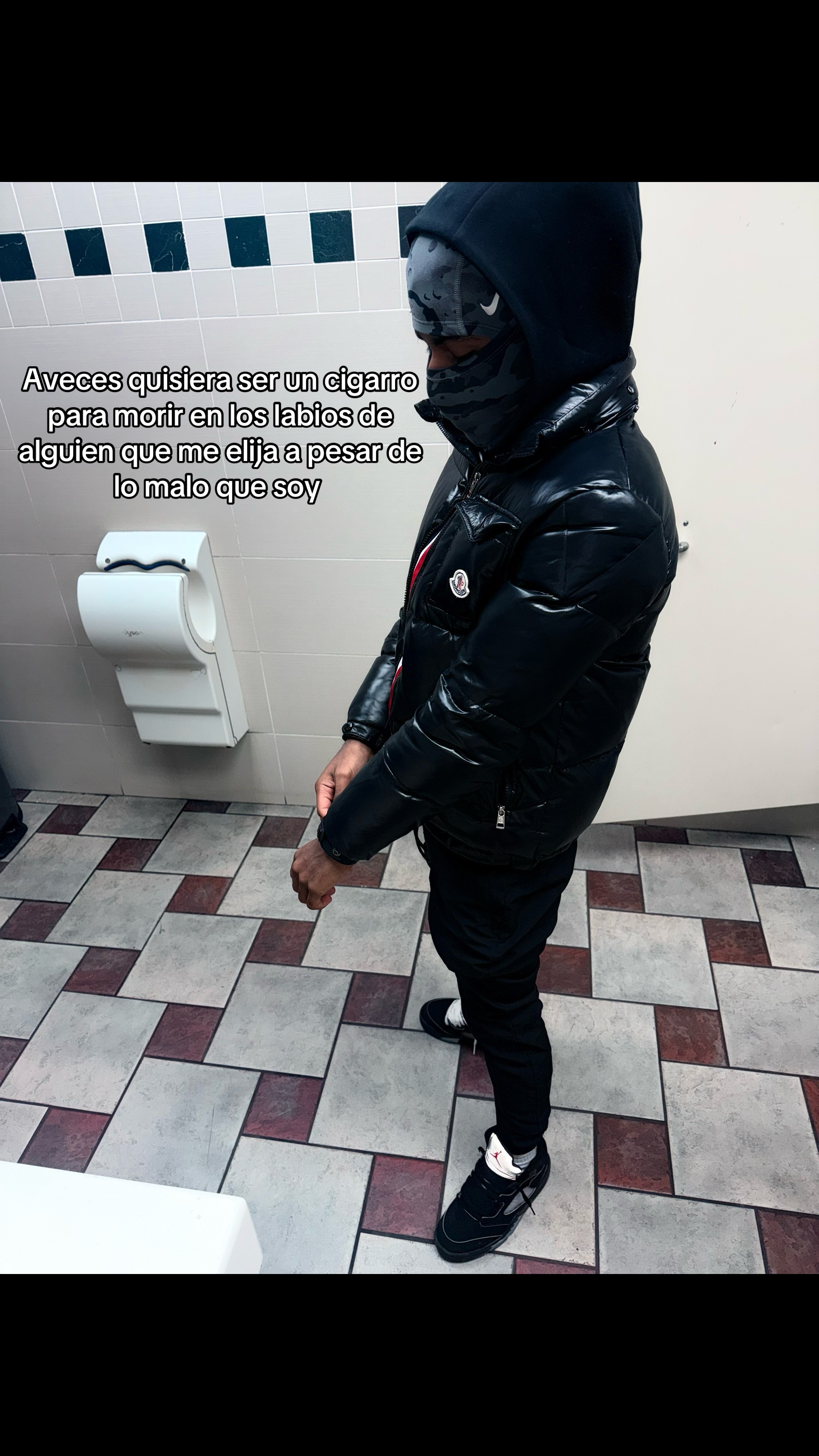 @𝔅𝔩𝔲𝔡𝔡𝔜_