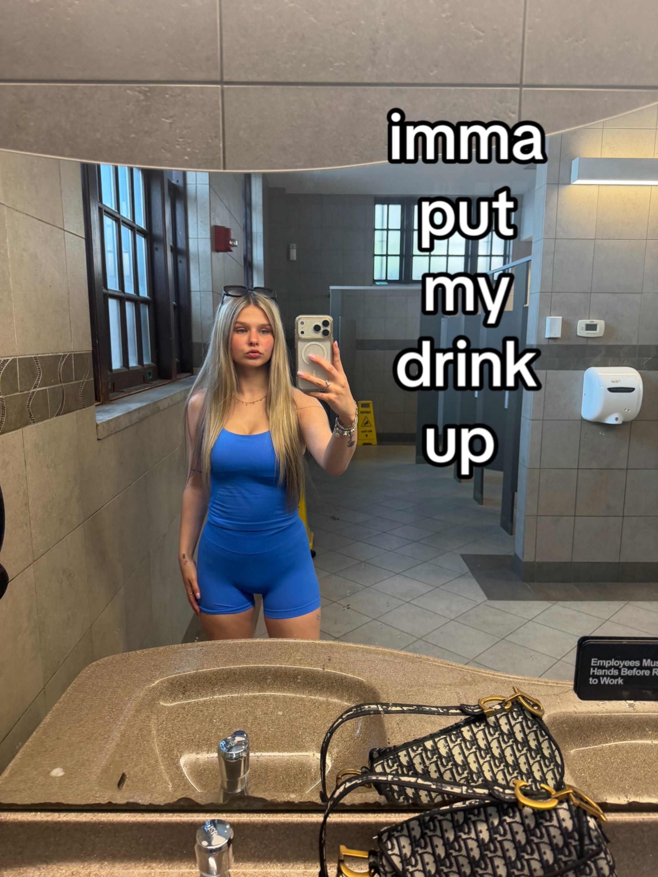 @emily💋ྀིྀི