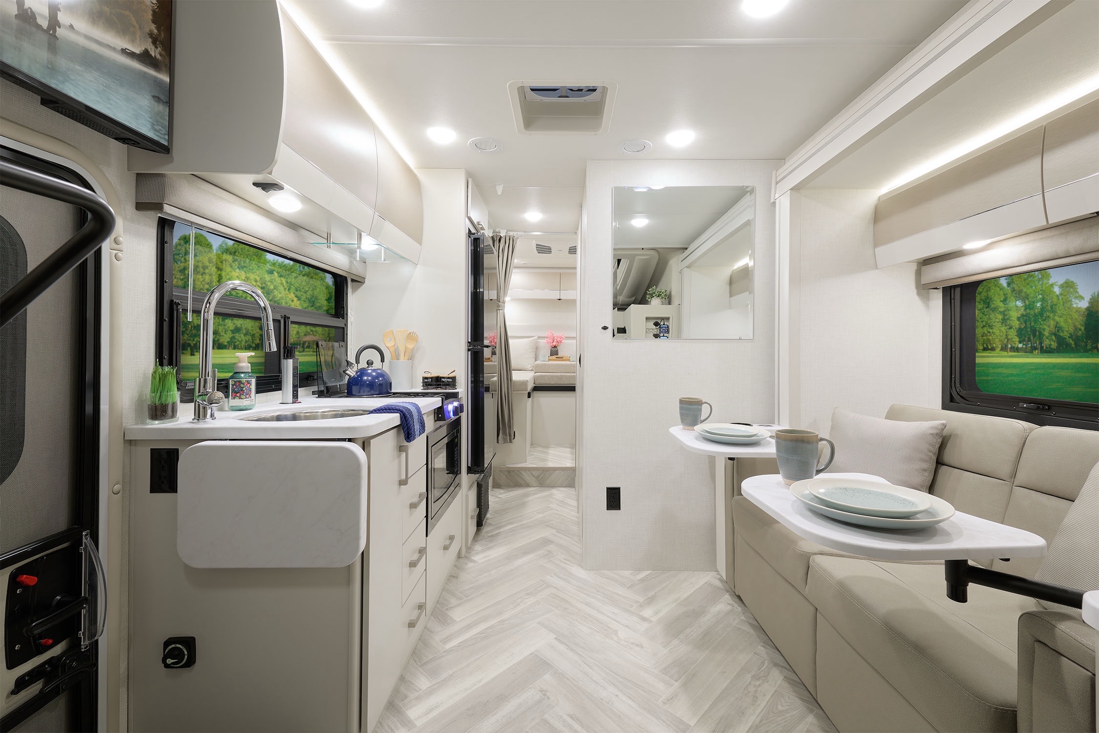 @Thor Motor Coach