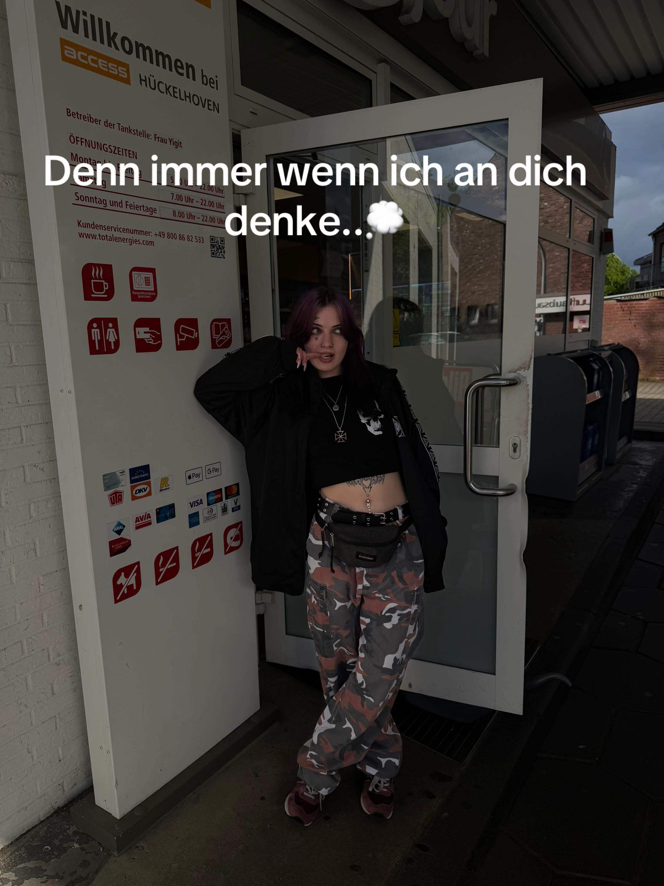 @alyssa🕷️