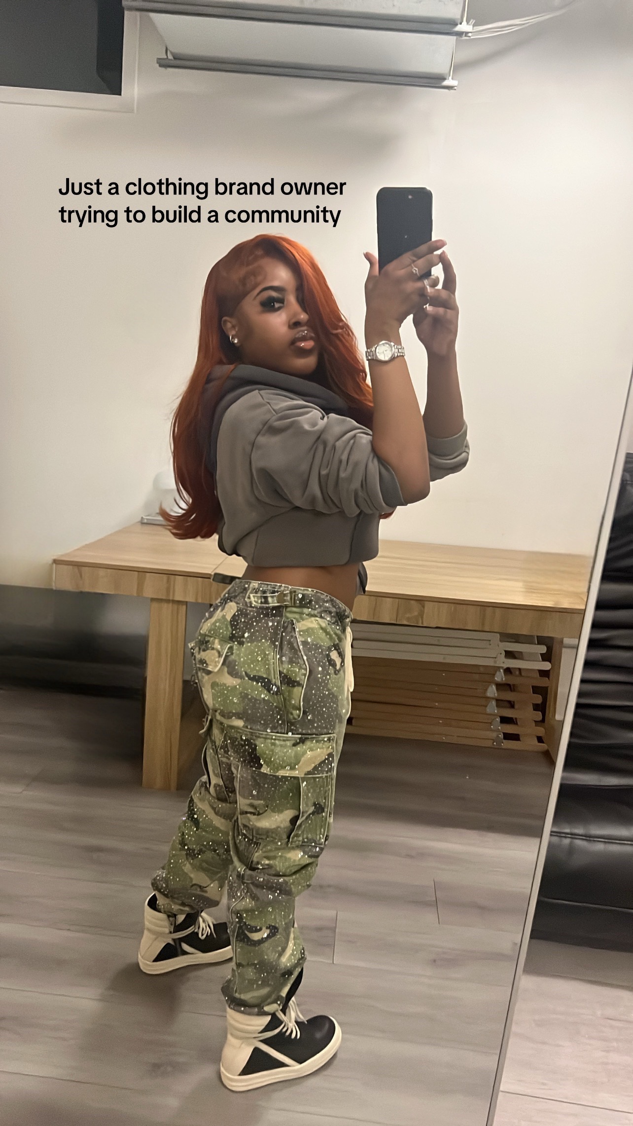 @MS. DIFF&Eacute;RENT