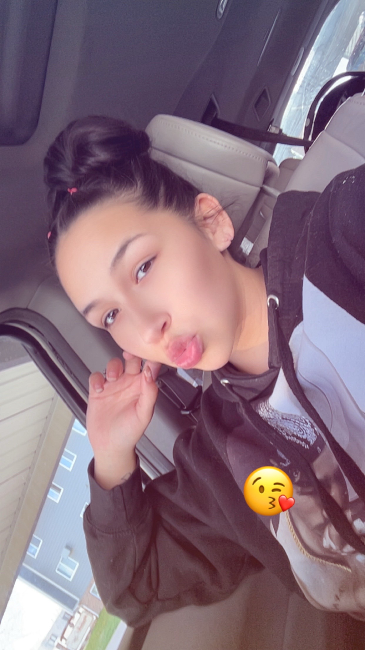 @jocelynjanell