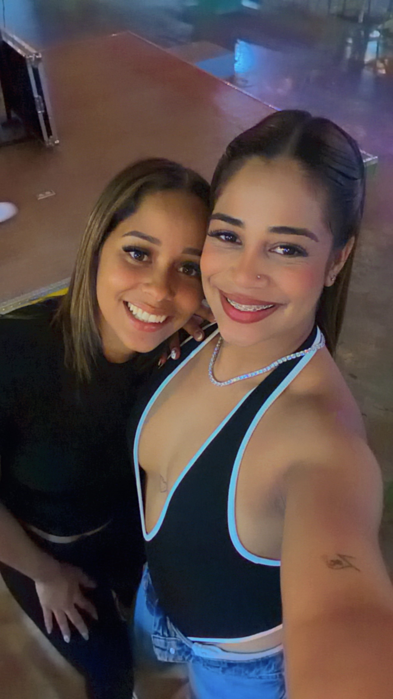 @Kiara 🇩🇴🇺🇸