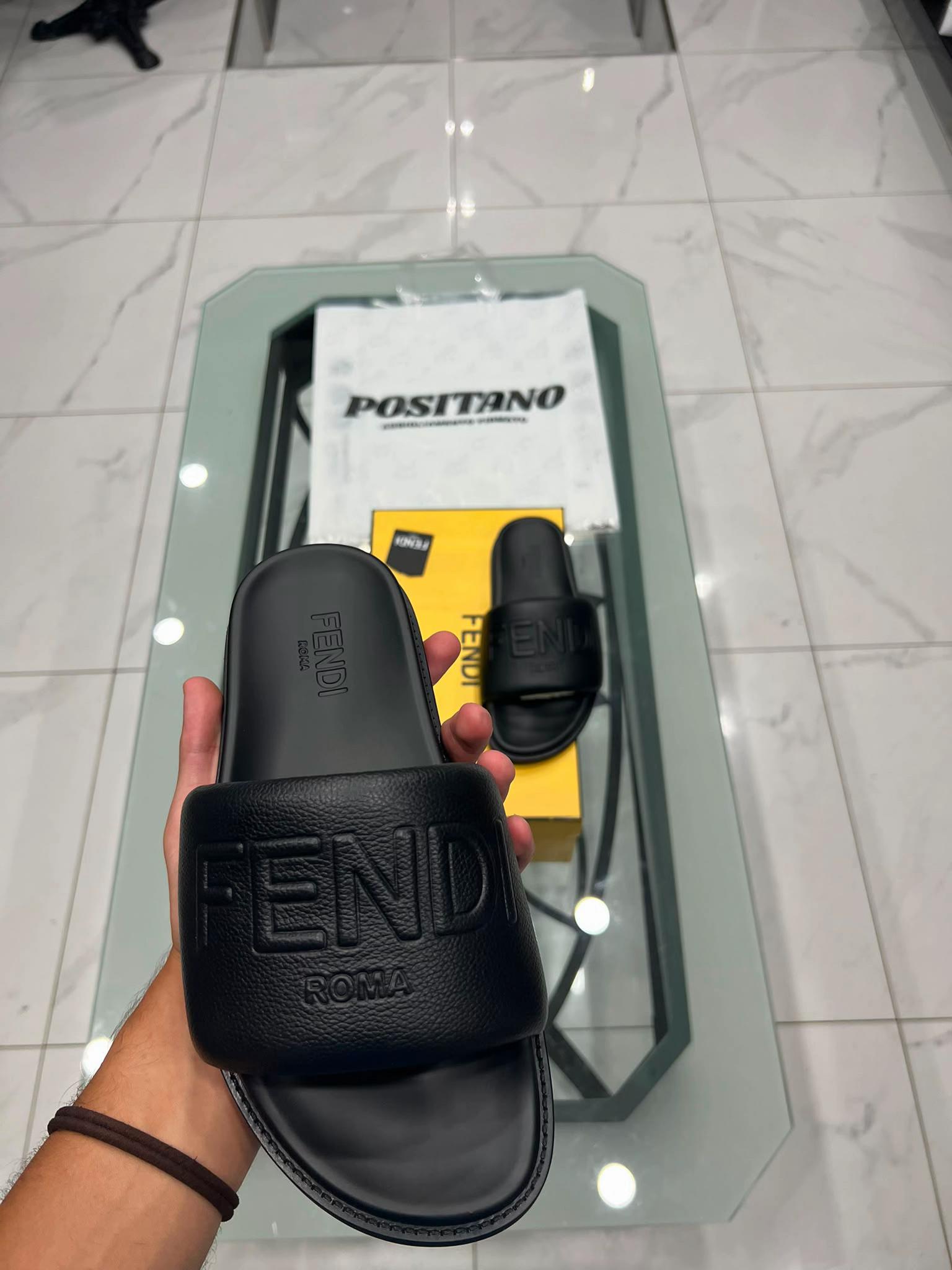 @Positanoabbigliamentofirmato💛