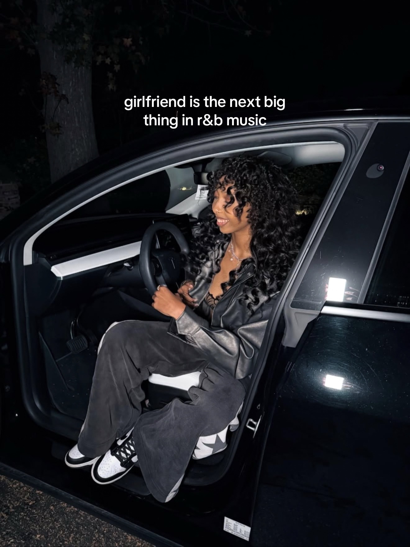 @Girlfriend Fan Page