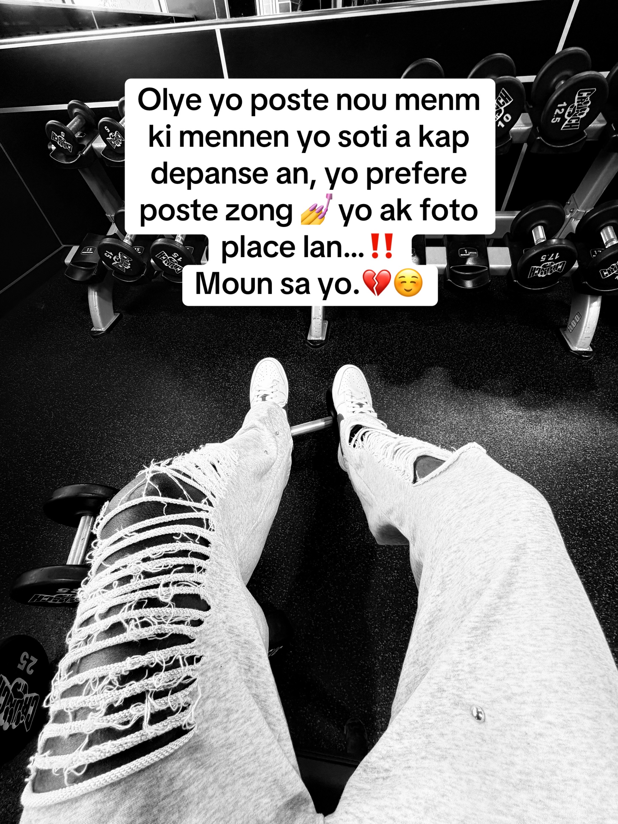 @W Y 9 8 🤎