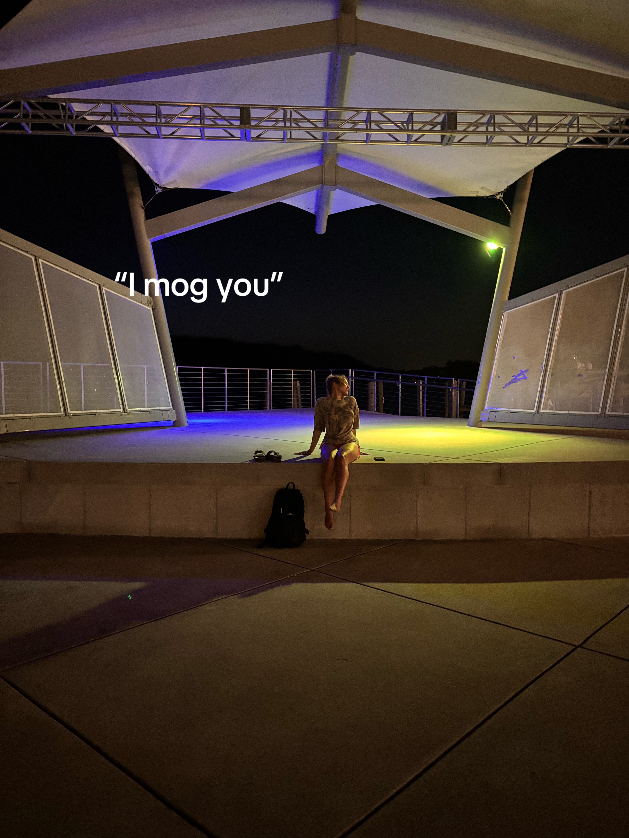 @🎧