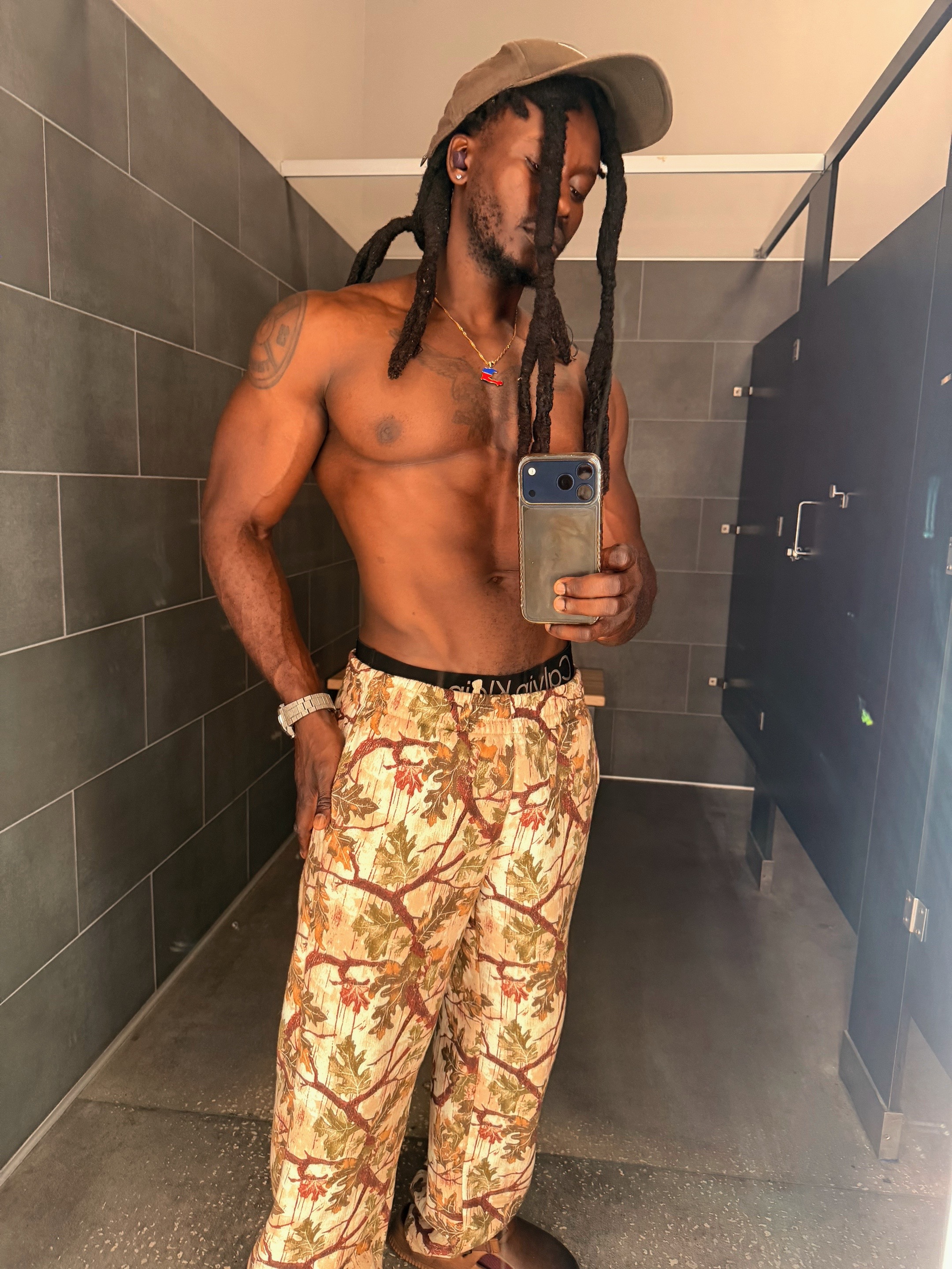 @Shredded_steve