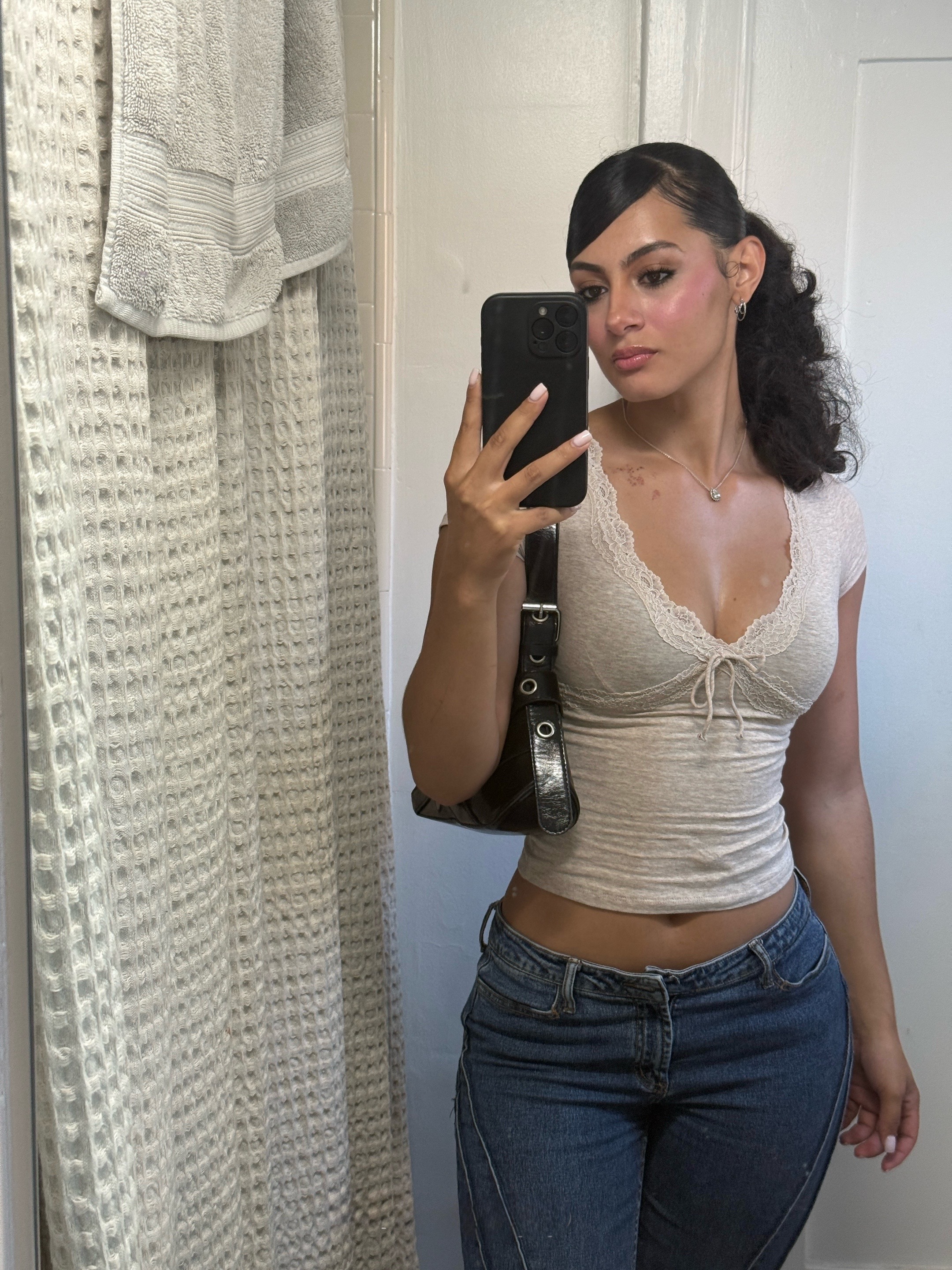 @Cachèt