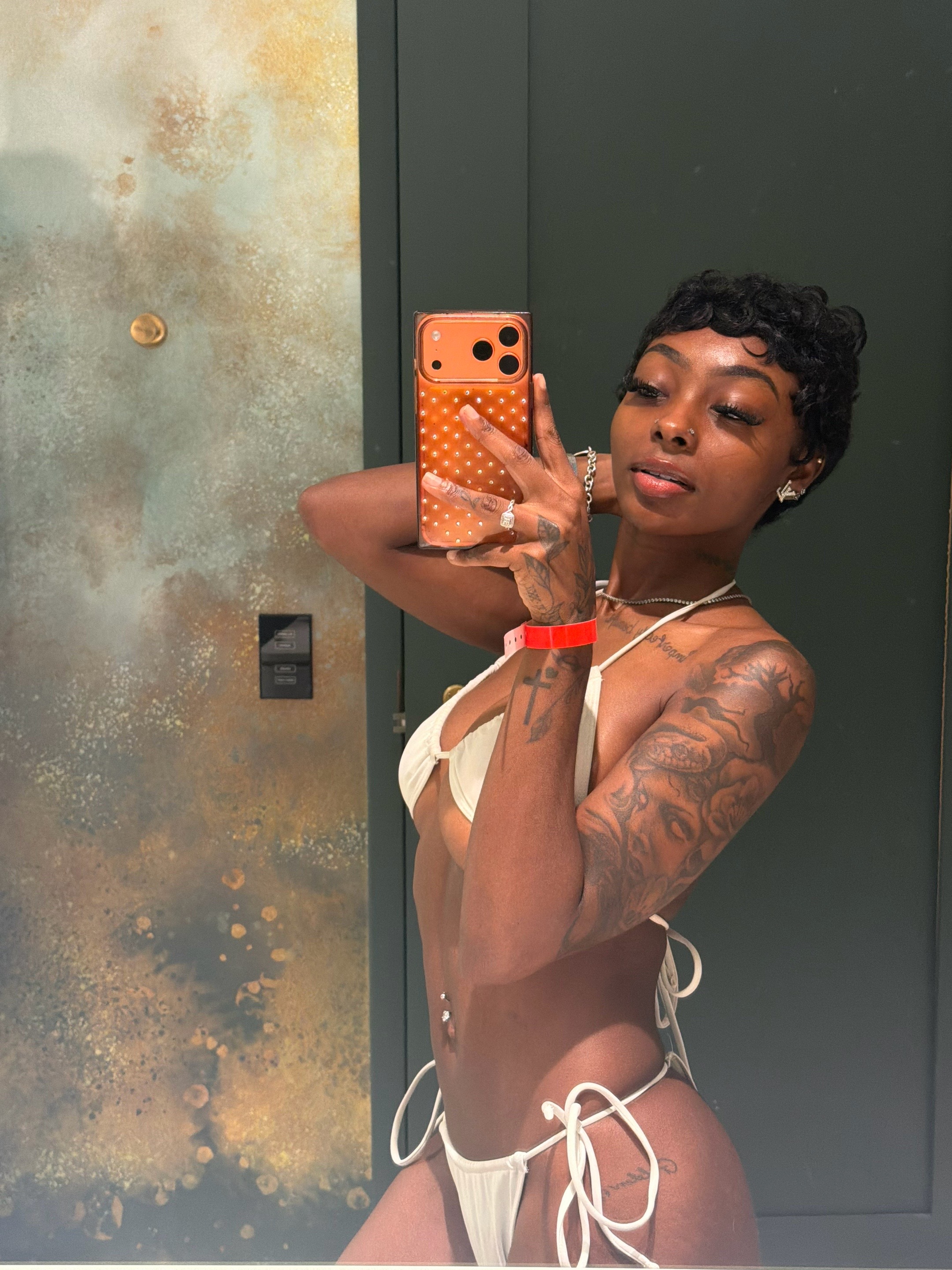 @S E V V Y | Beauty Influencer