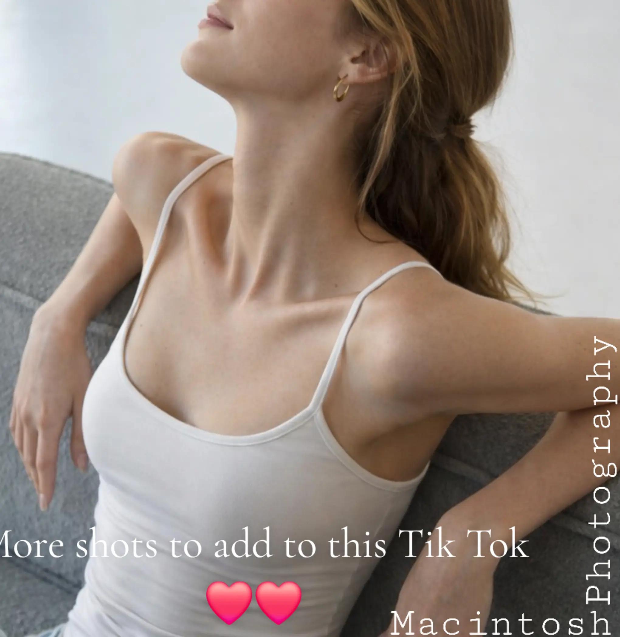 @Female_Neck_Appreciation